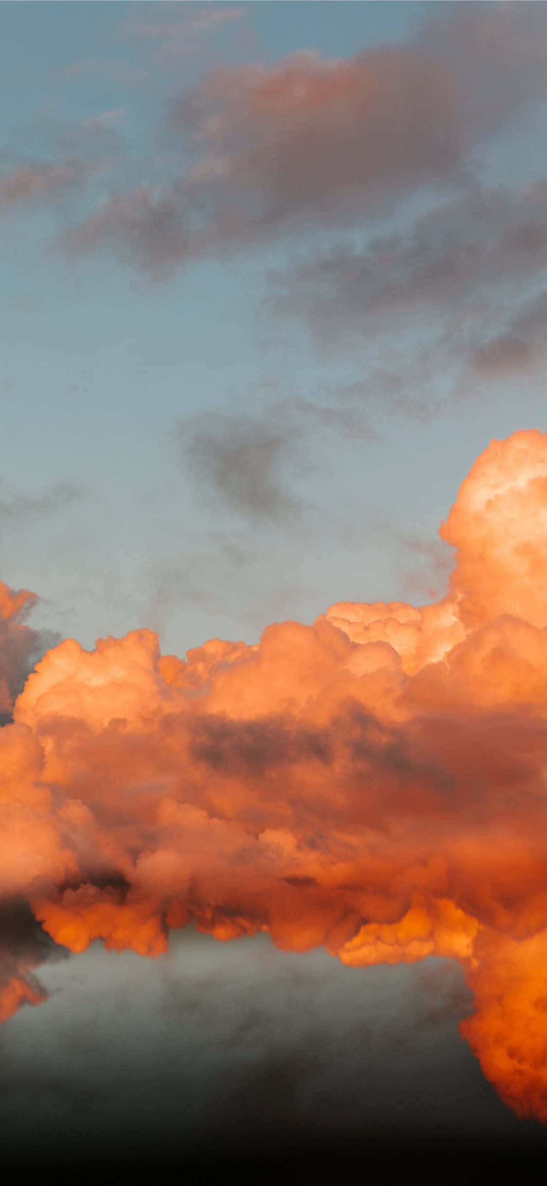 a cloud is in the sky Ταπετσαρία
