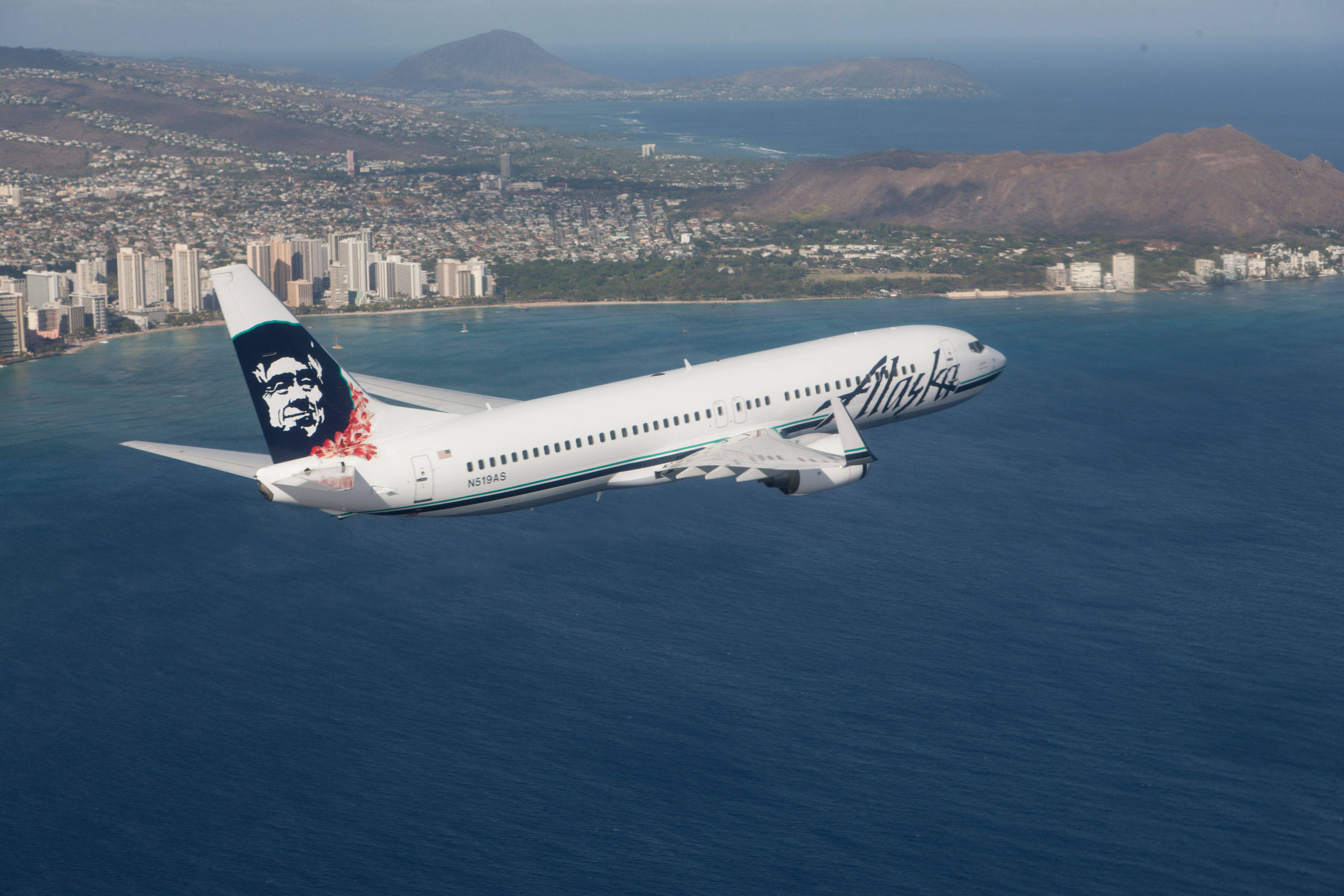 Η Alaska Airlines Πετάει Πάνω από τον Ωκεανό Ταπετσαρία
