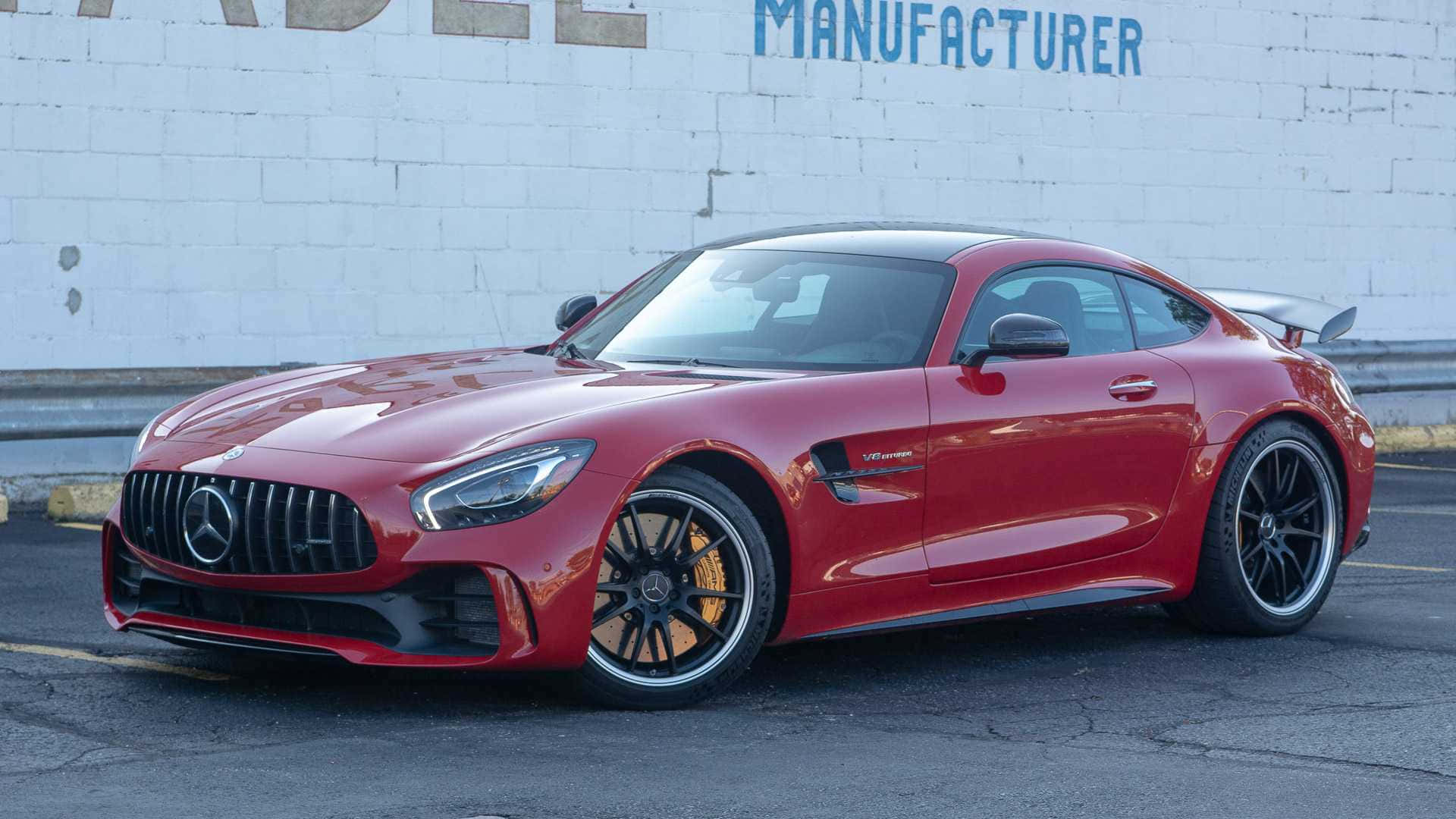 Απελευθερώστε τη δύναμη της AMG GT-R Ταπετσαρία