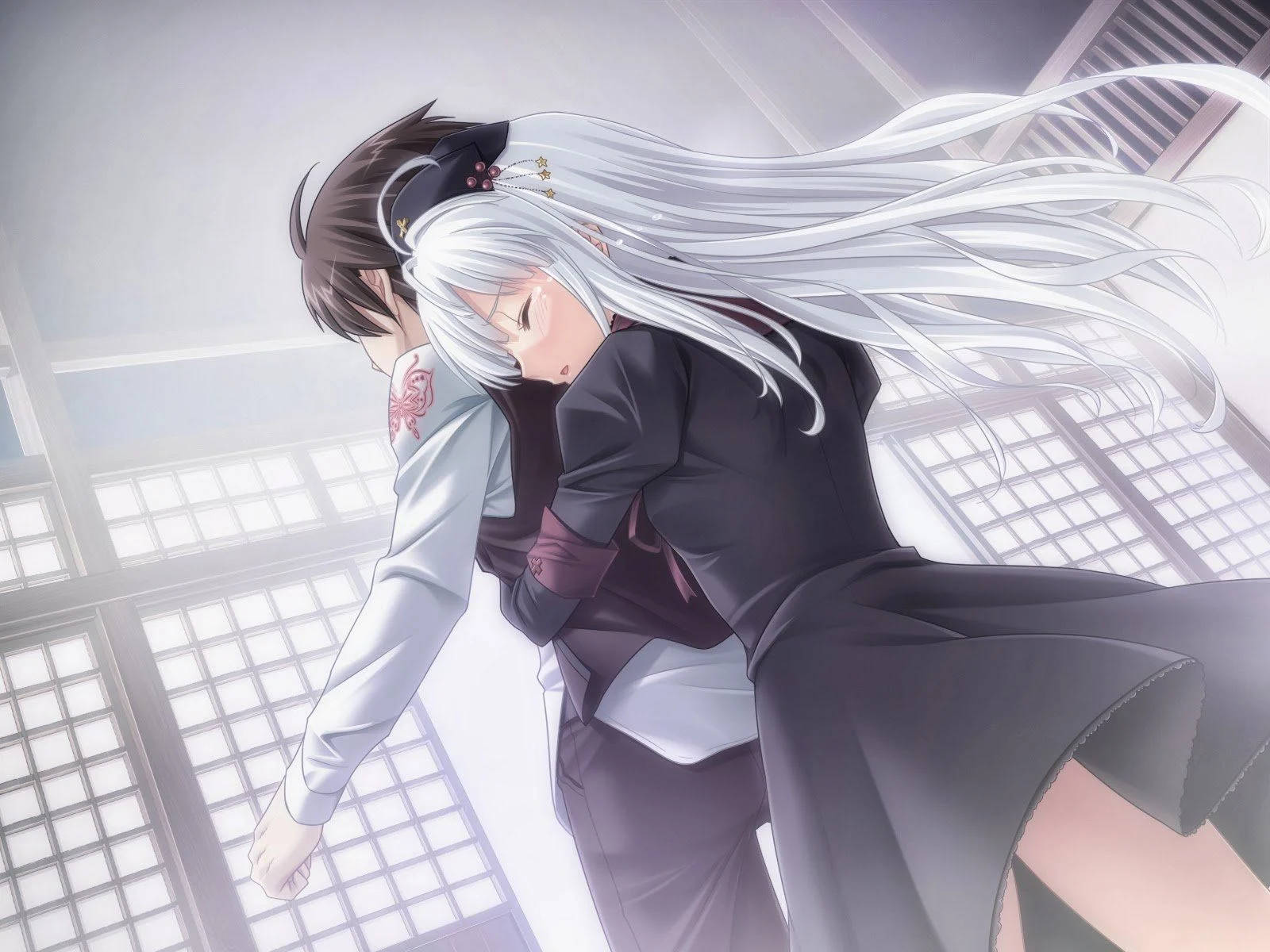 Αγκαλιά Anime σε Ιαπωνικό Ντότζο Ταπετσαρία