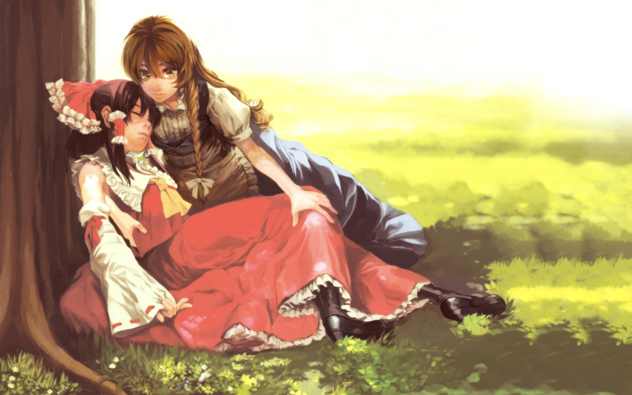 Δύο χαρακτήρες anime, η Reimu και η Marisa σε μια εγκάρδια αγκαλιά Ταπετσαρία