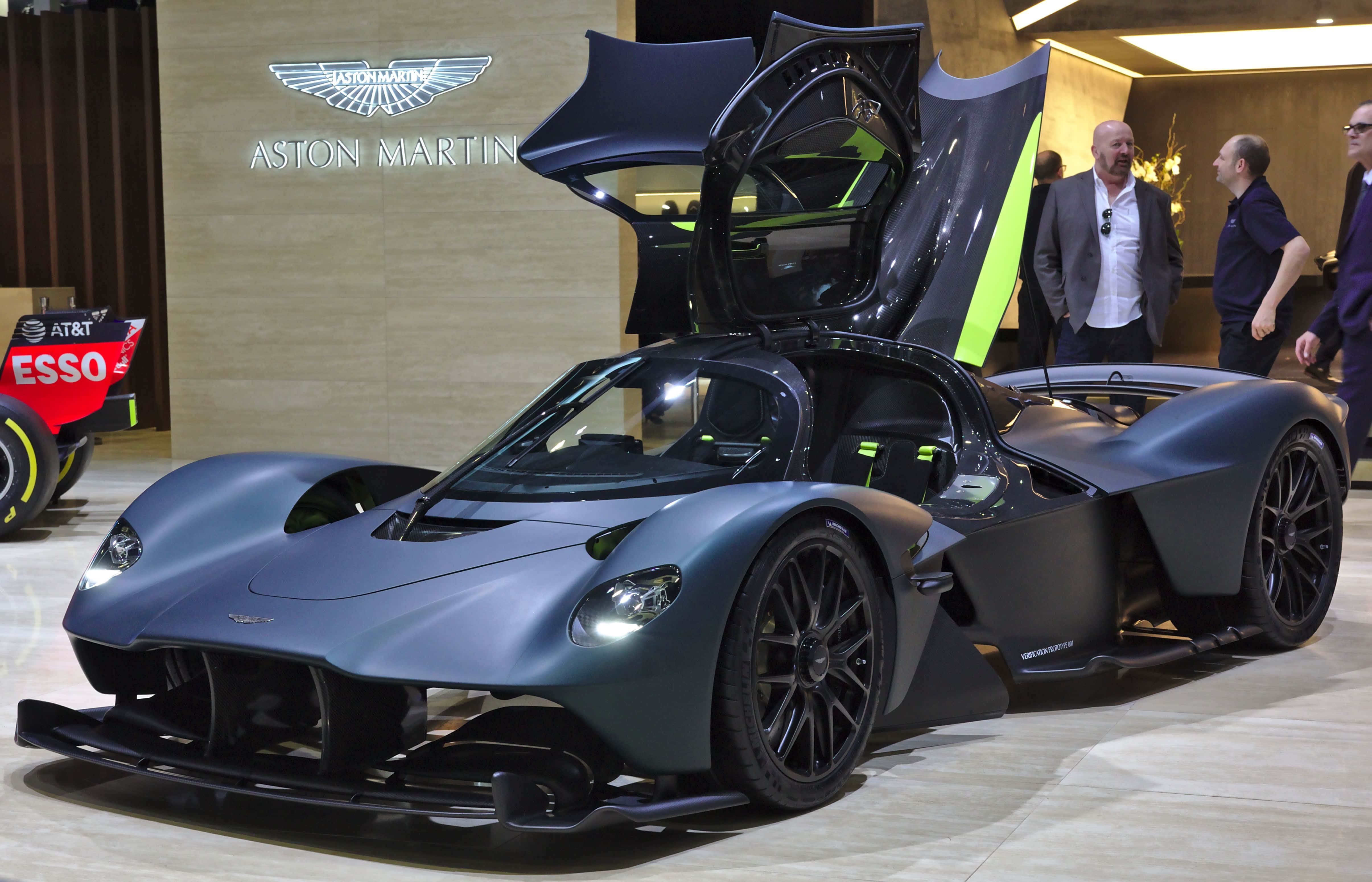 Εντυπωσιακό Aston Martin Valkyrie Hypercar σε όλο του το μεγαλείο Ταπετσαρία