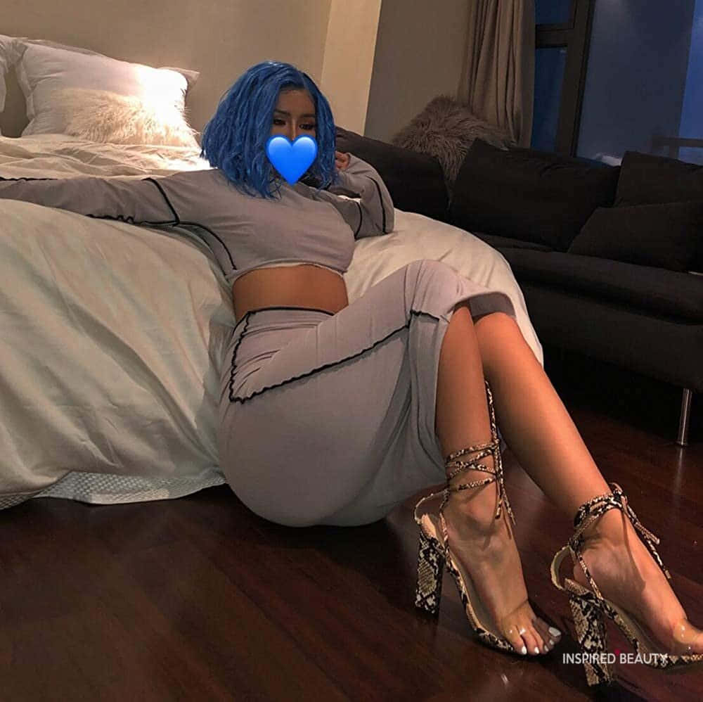Αγκάλιασε την αυτοπεποίθησή σου και γίνε baddie! Ταπετσαρία