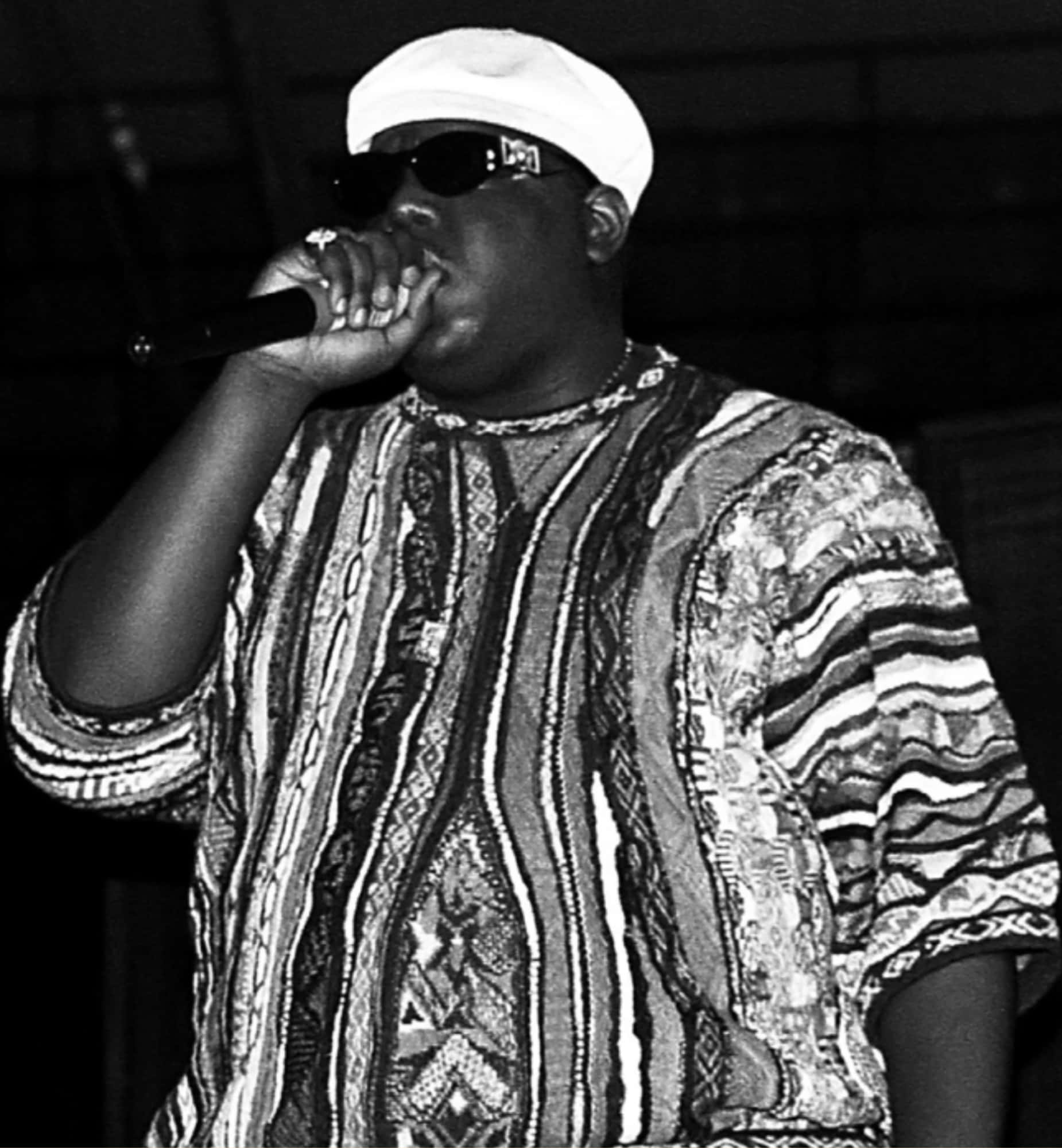 Μεταθανάτια φωτογραφία του ράπερ Biggie Ταπετσαρία