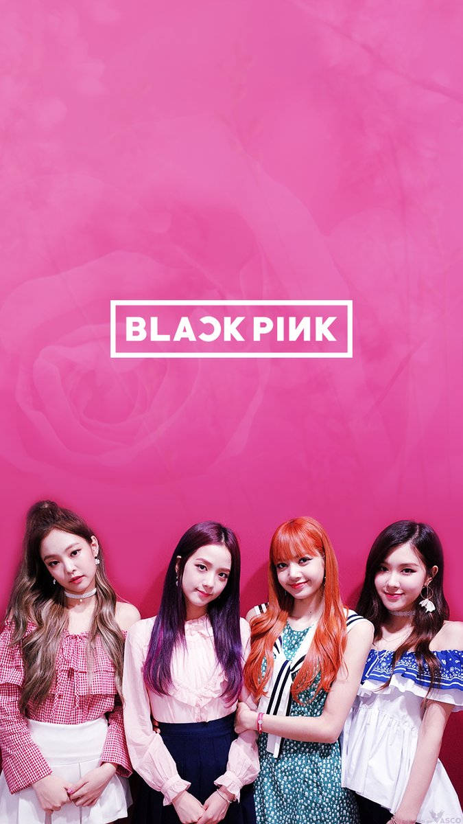 Ταπετσαρία με τα μέλη των Blackpink μπροστά από ροζ γραφικό τοίχο με τριαντάφυλλα — Blackpink Ταπετσαρία