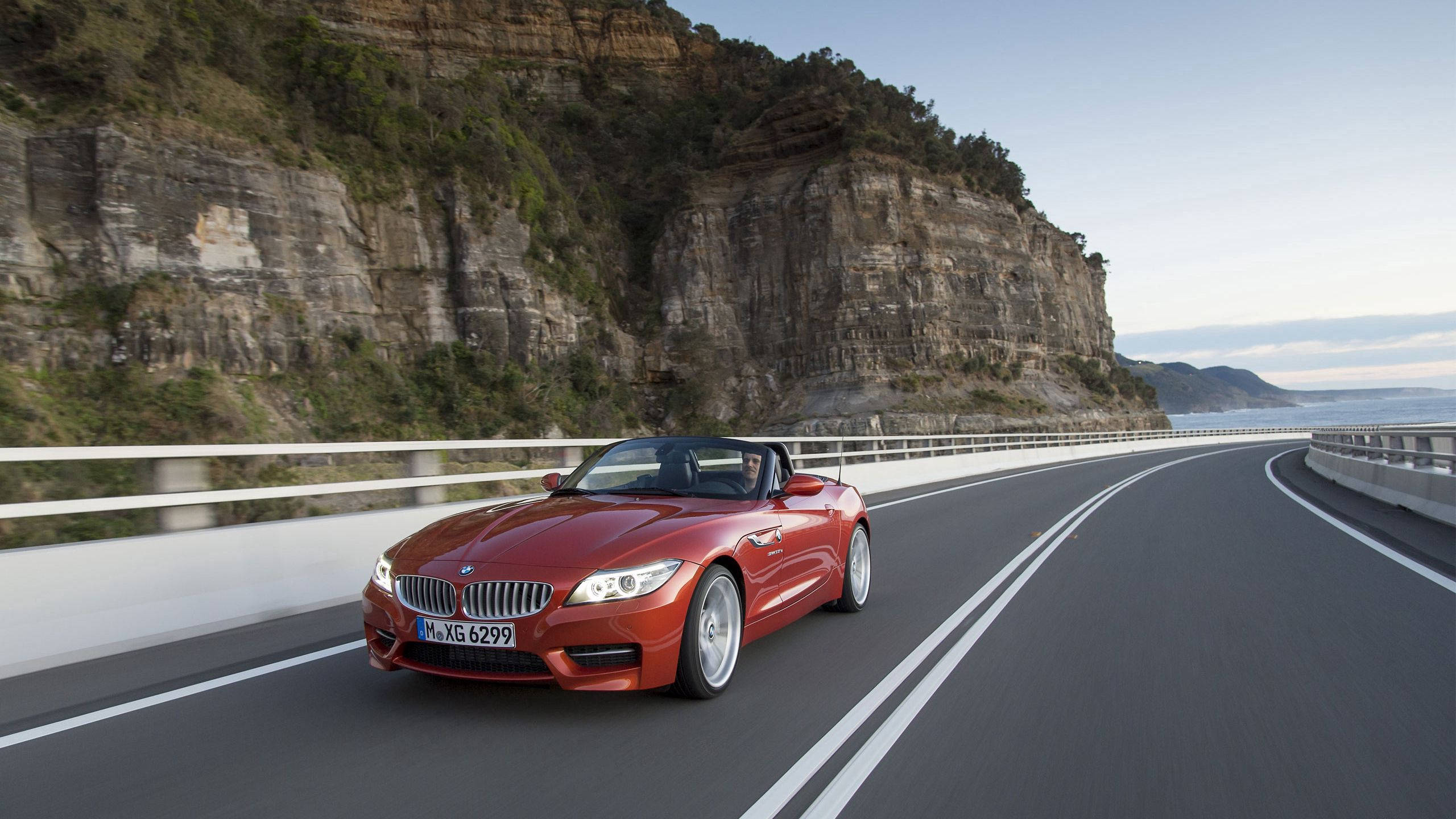 Σκούρο πορτοκαλί BMW Z4 Ταπετσαρία