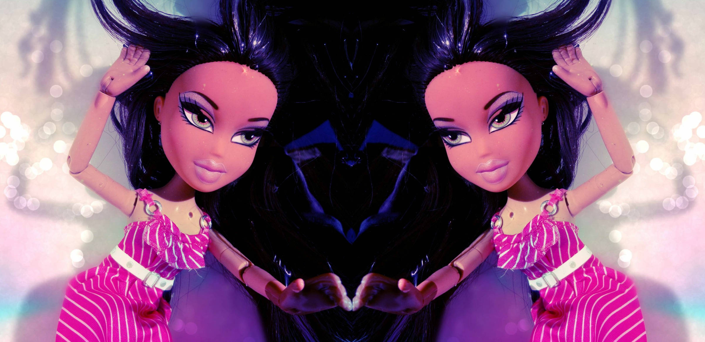 Κούκλα Bratz Αισθητική με Ροζ Φόρεμα Ταπετσαρία