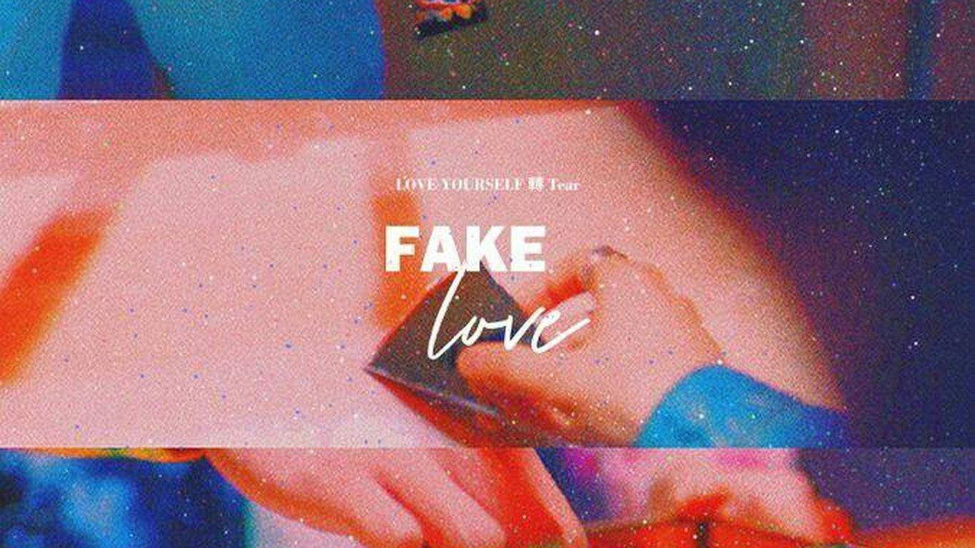 BTS Fake Love σε Κοκκώδη Λήψη Laptop Ταπετσαρία