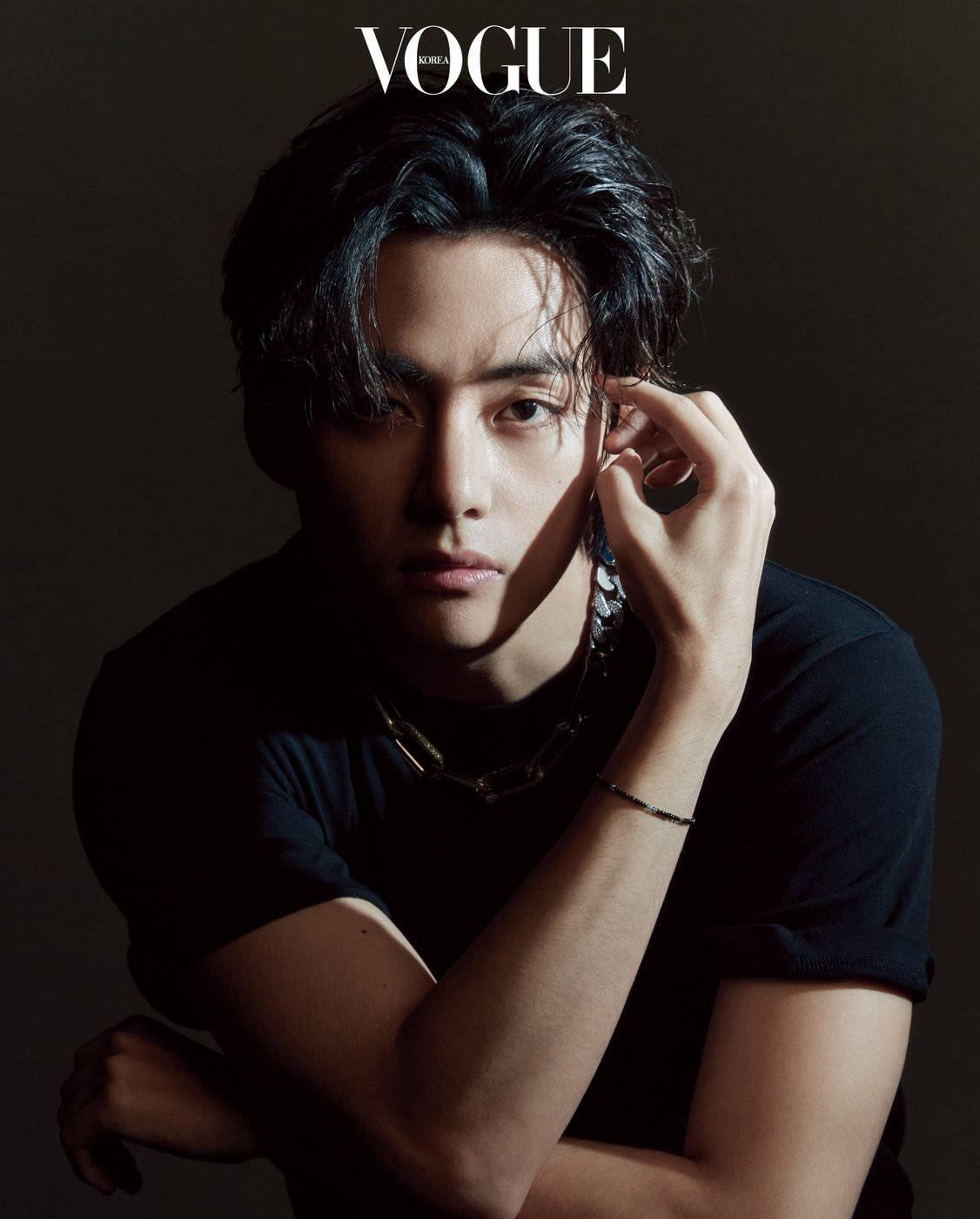 BTS V Vogue Μαύρο Πουκάμισο Ταπετσαρία