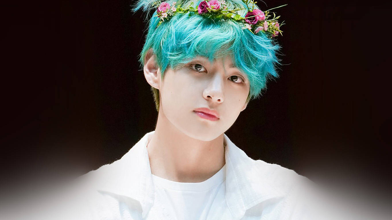 BTS V με Στεφάνι από Λουλούδια Ταπετσαρία