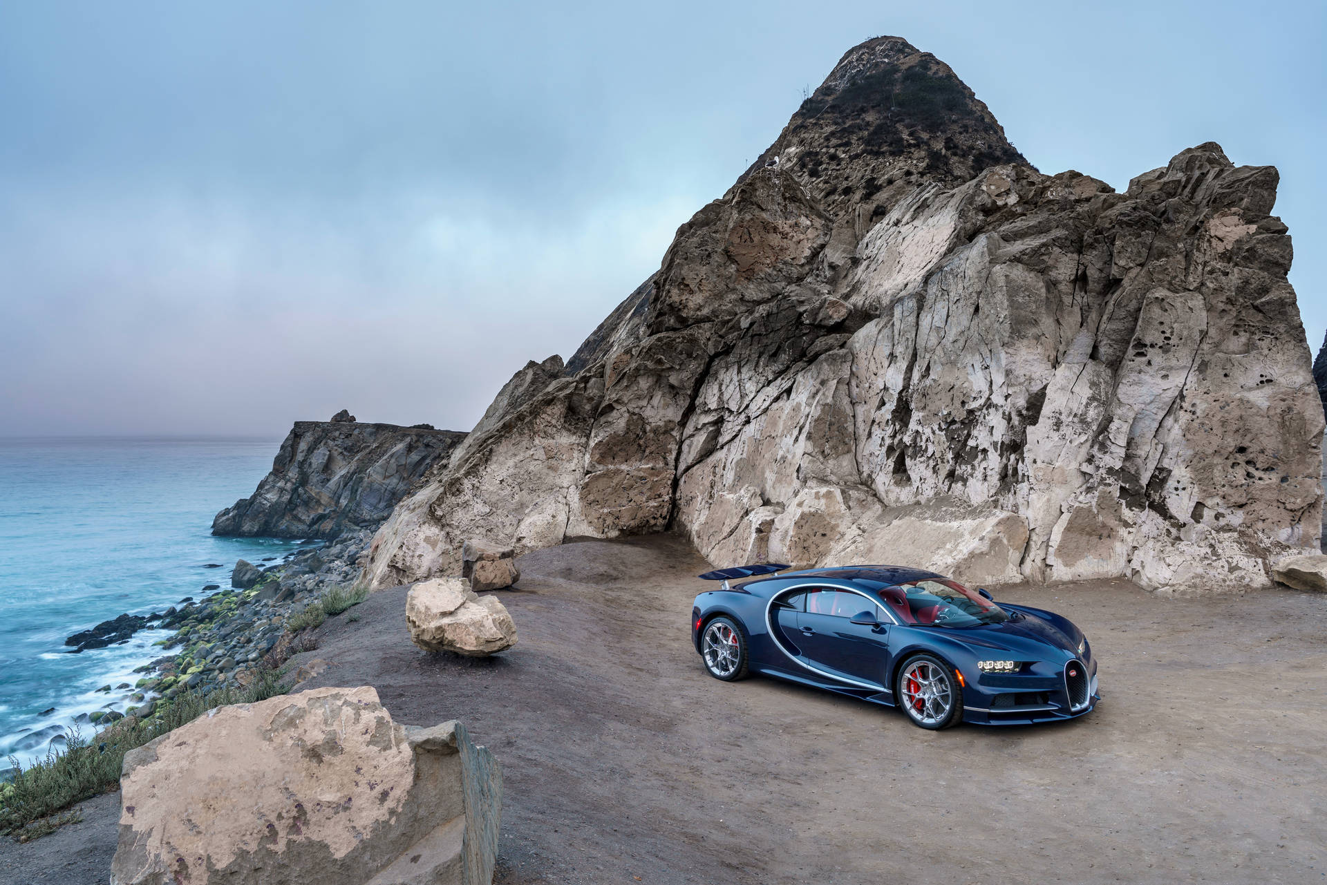 Ταπετσαρία Bugatti Chiron στην Παραλία — Bugatti Ταπετσαρία