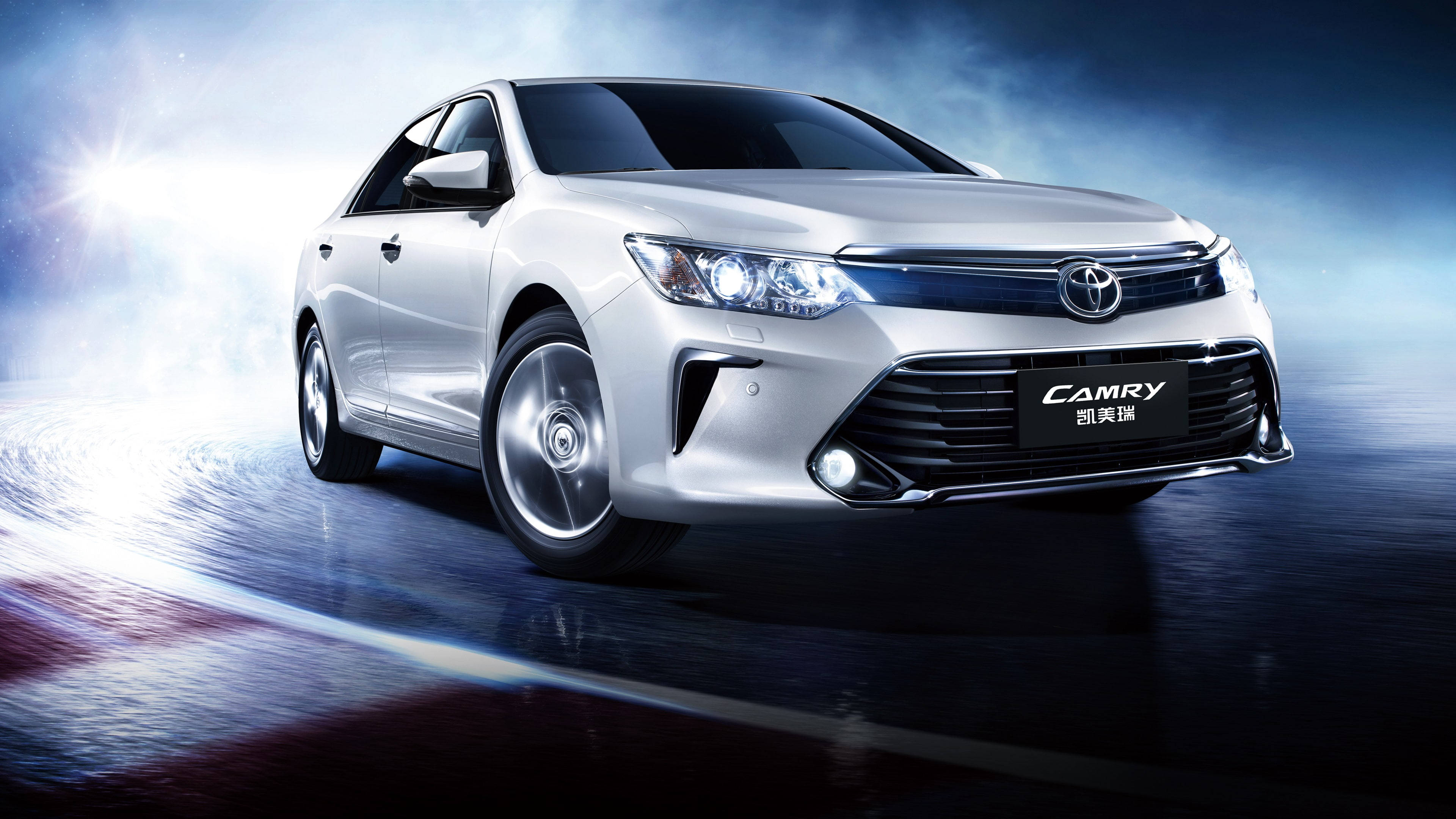 Camry White Toyota 4K Με Καπνό Ταπετσαρία