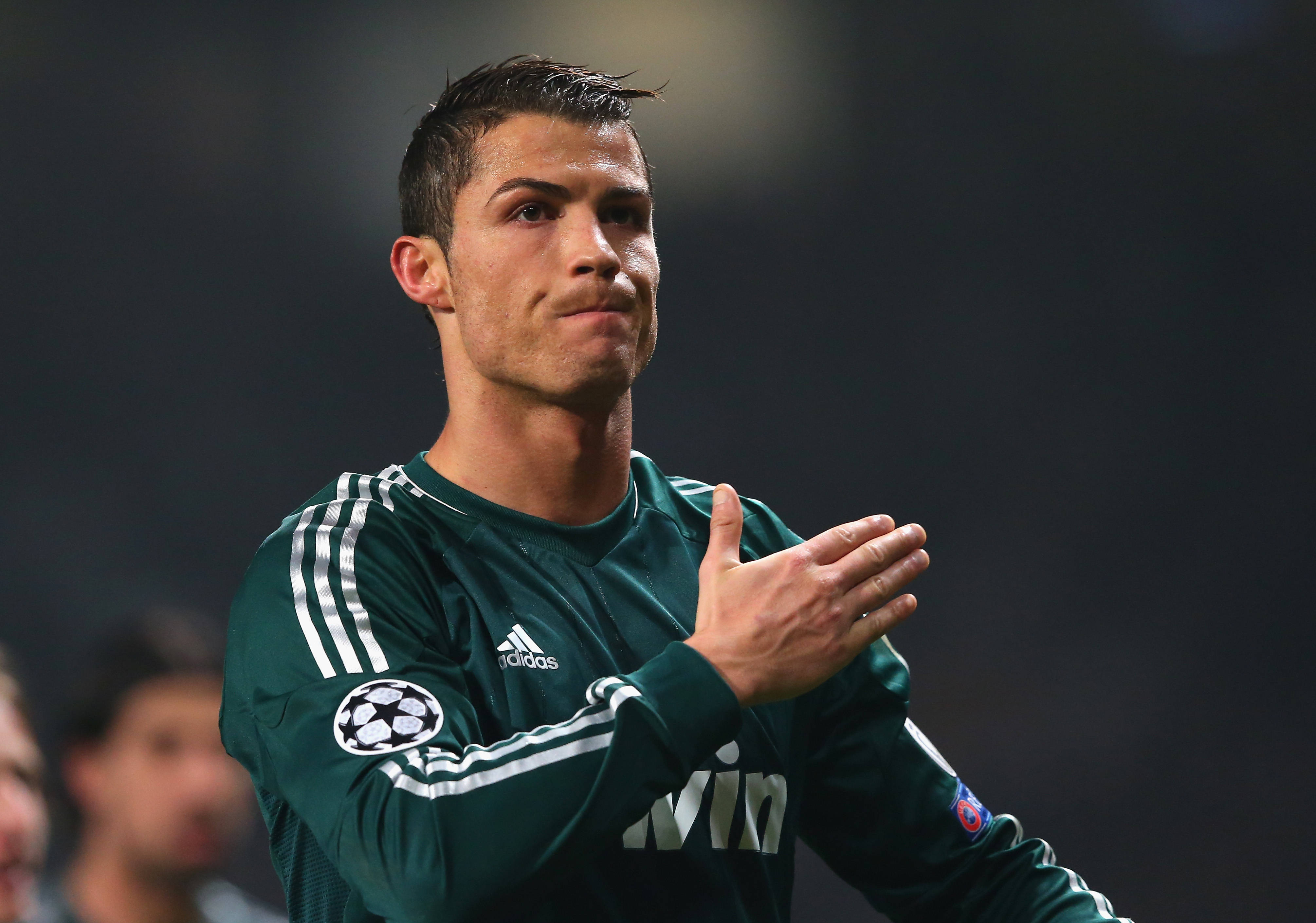 CR7 Ο Κριστιάνο Ρονάλντο με Πράσινη Στολή Ταπετσαρία
