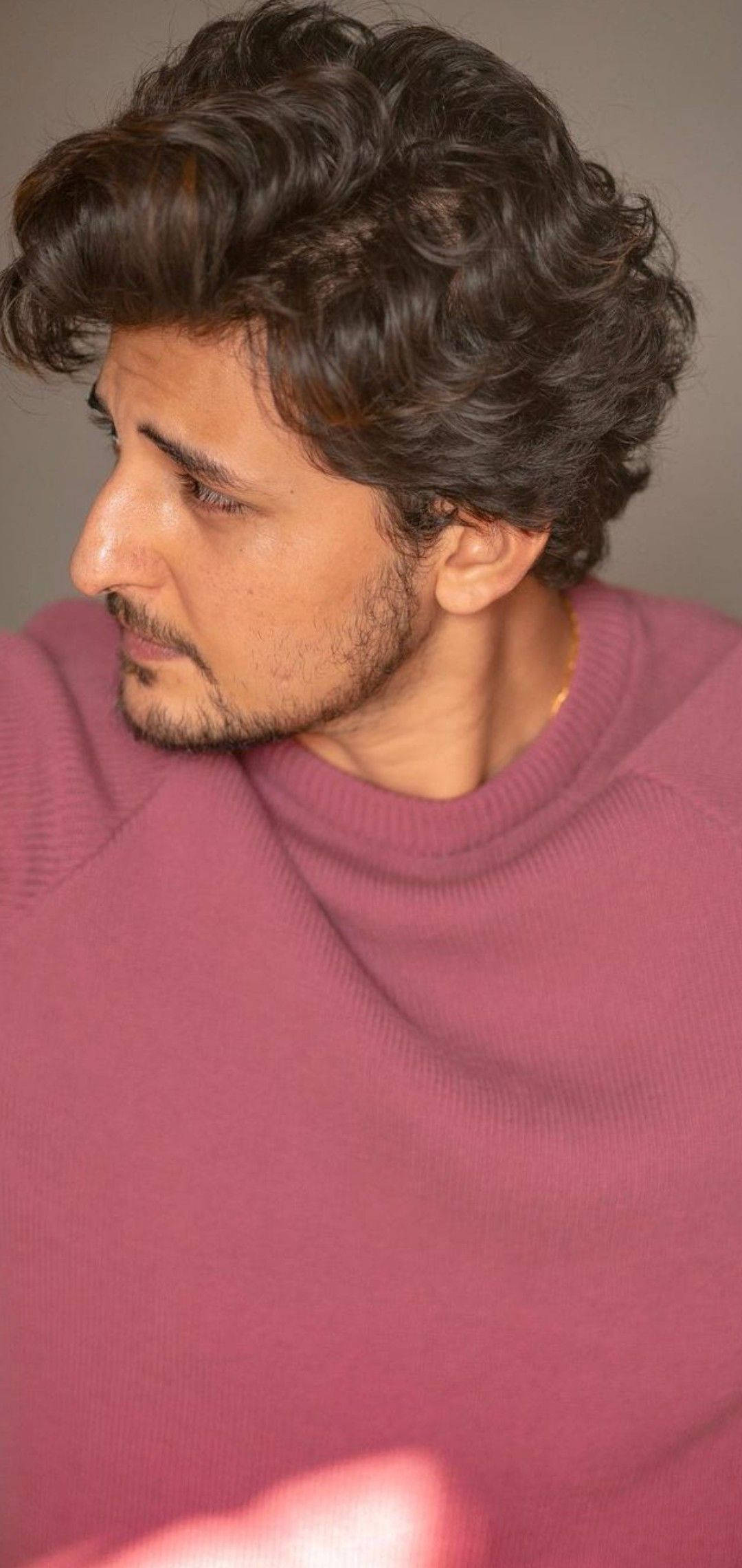 Darshan Raval HD Κατσαρό Μαλλί Ταπετσαρία