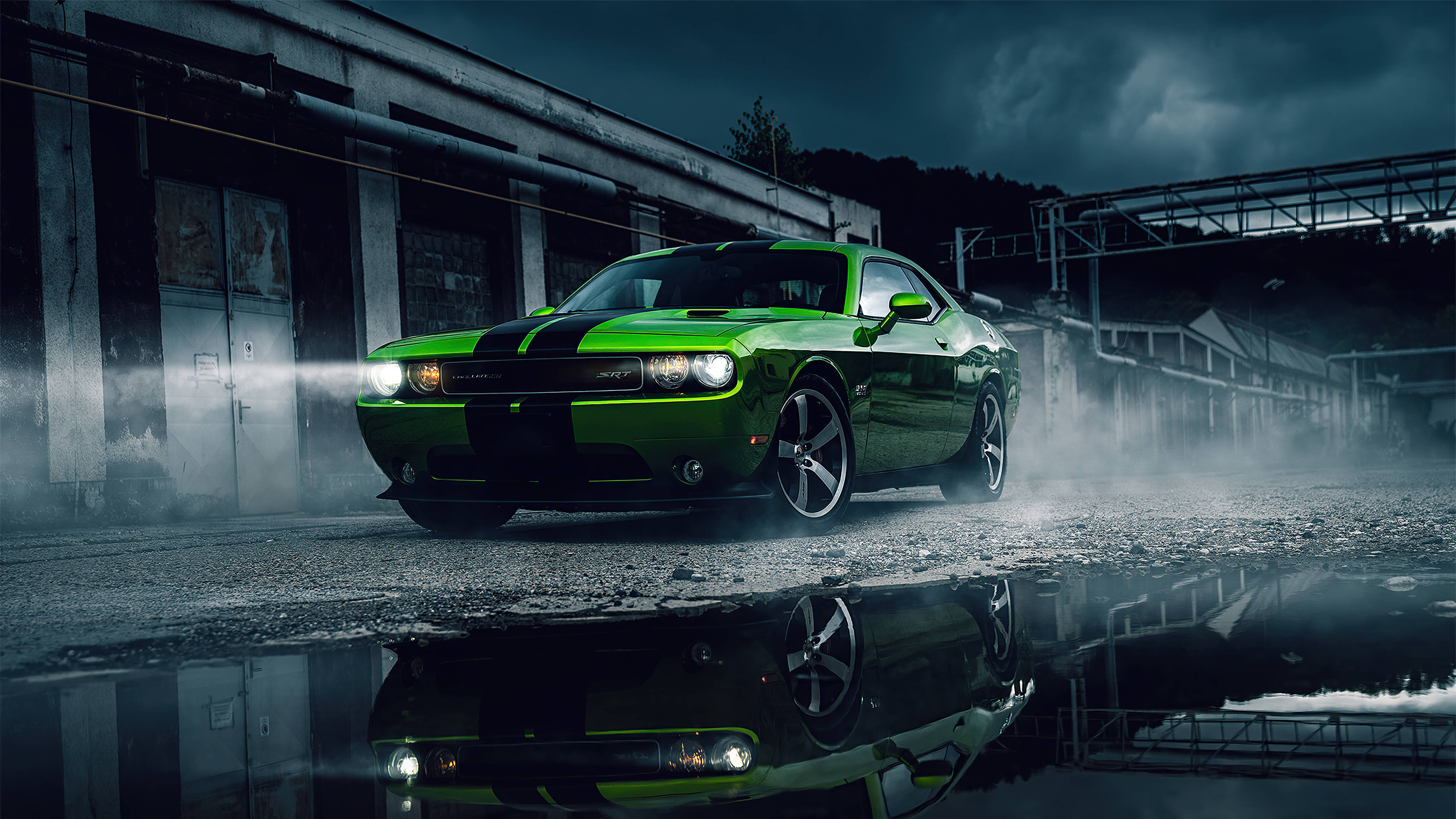 Επιβλητικό Dodge Challenger Demon σε Πλούσιο Πράσινο, που Λάμπει σε Ανάλυση 4K Ταπετσαρία
