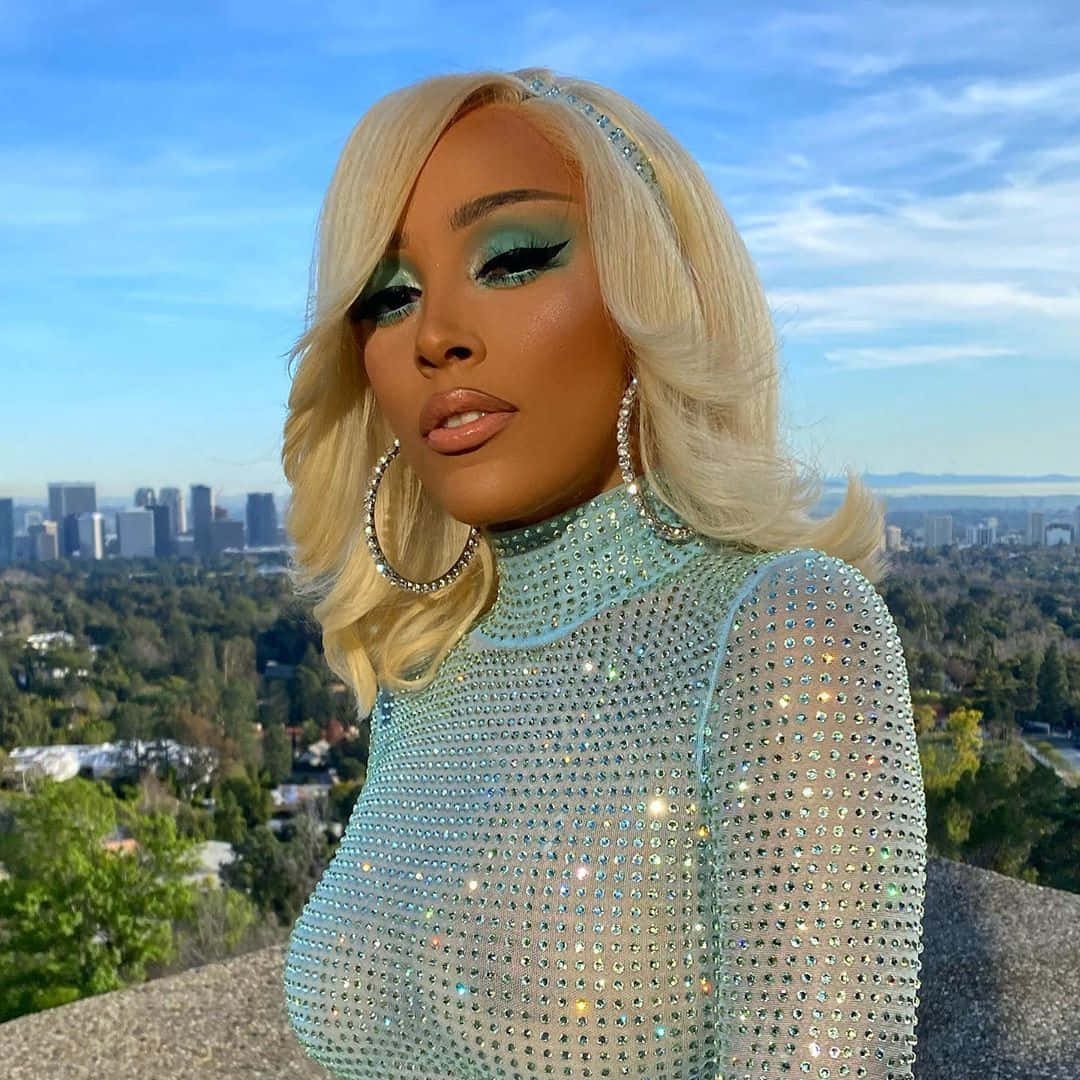 Εικόνα: Η Doja Cat ερμηνεύει μπροστά σε ένα ενθουσιασμένο πλήθος Ταπετσαρία