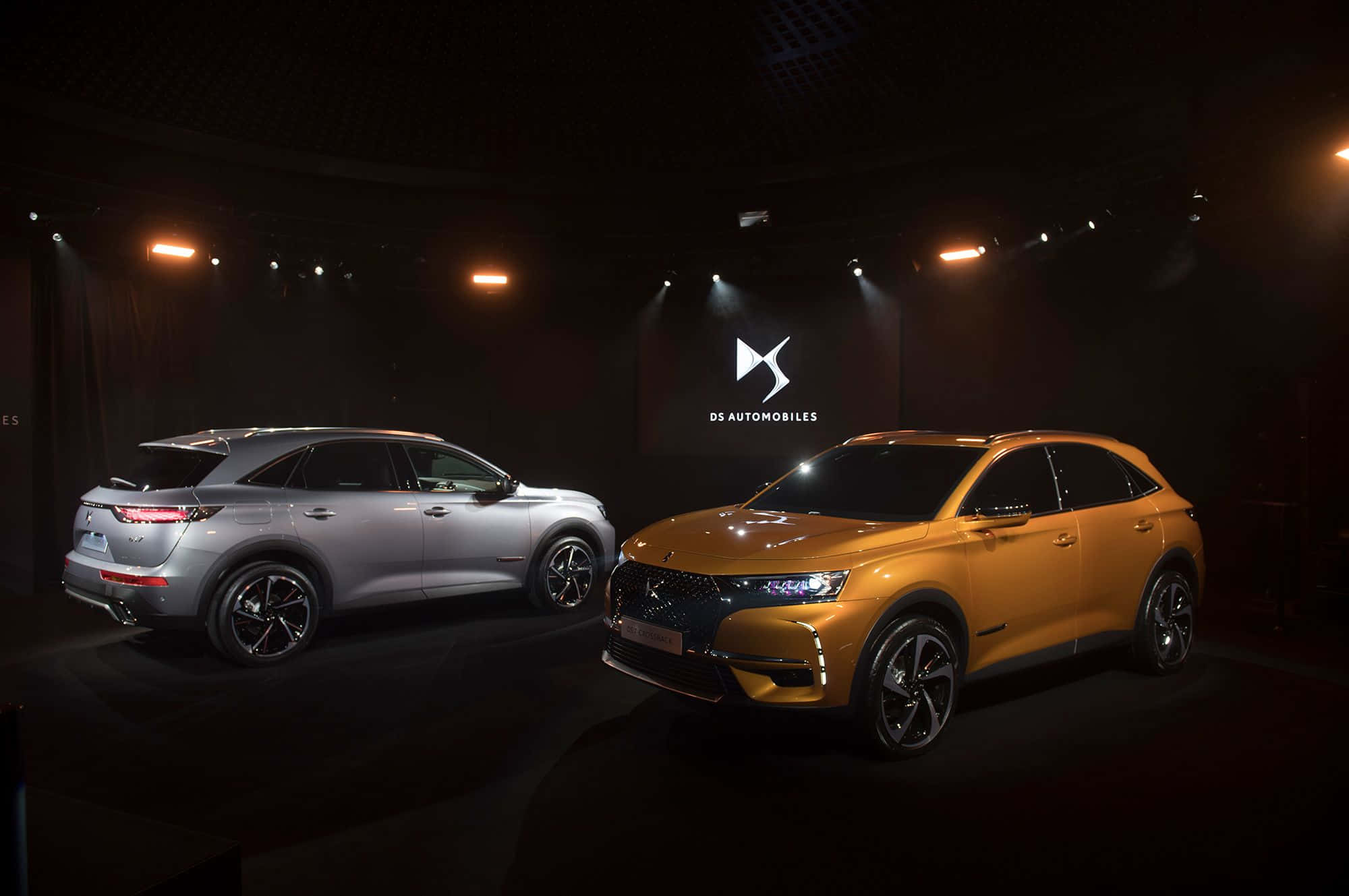 Μεγαλειώδης εμφάνιση της DS Automobiles Ταπετσαρία