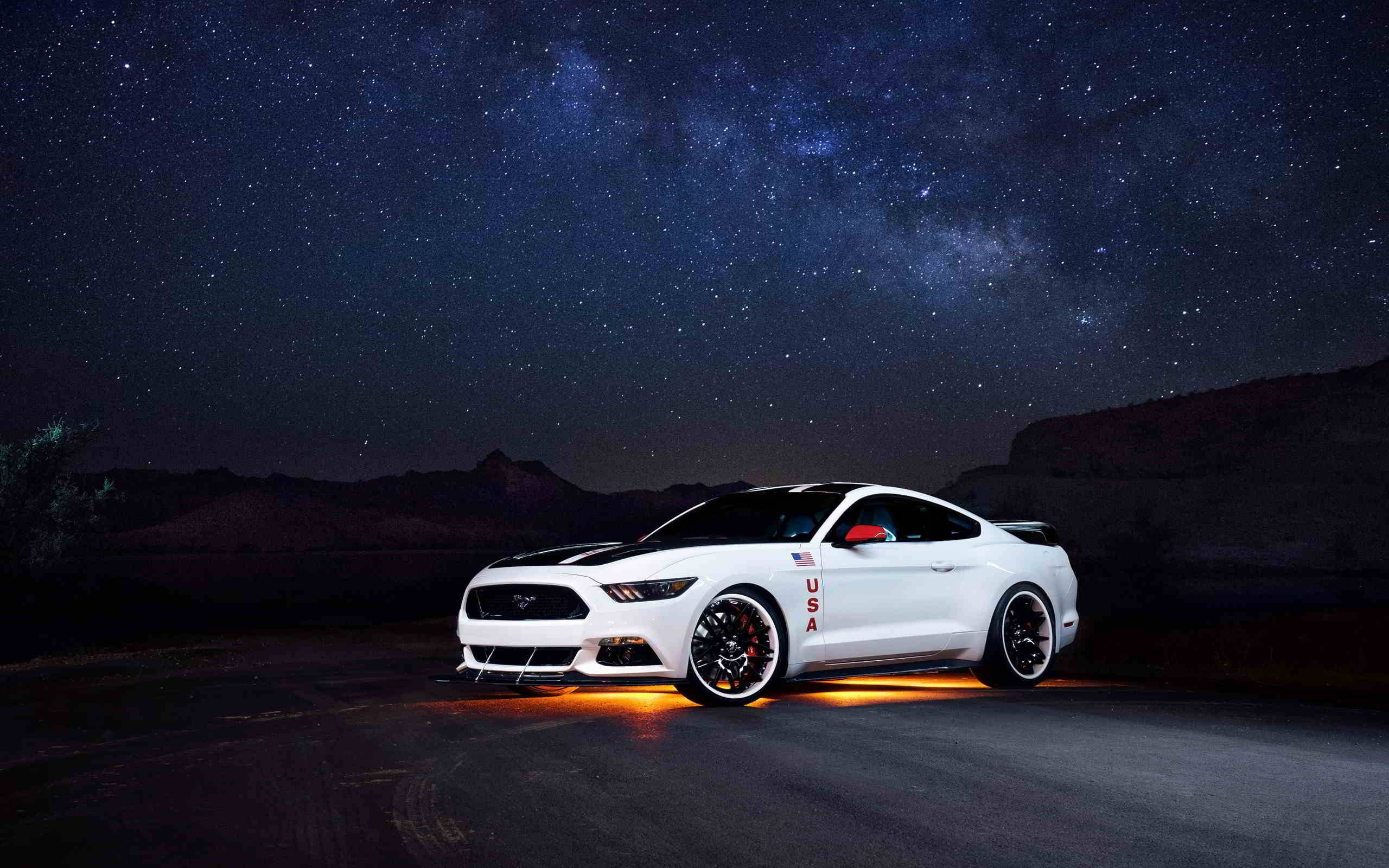 Κούλ Αυτοκίνητο Λευκό Ford Mustang Ταπετσαρία