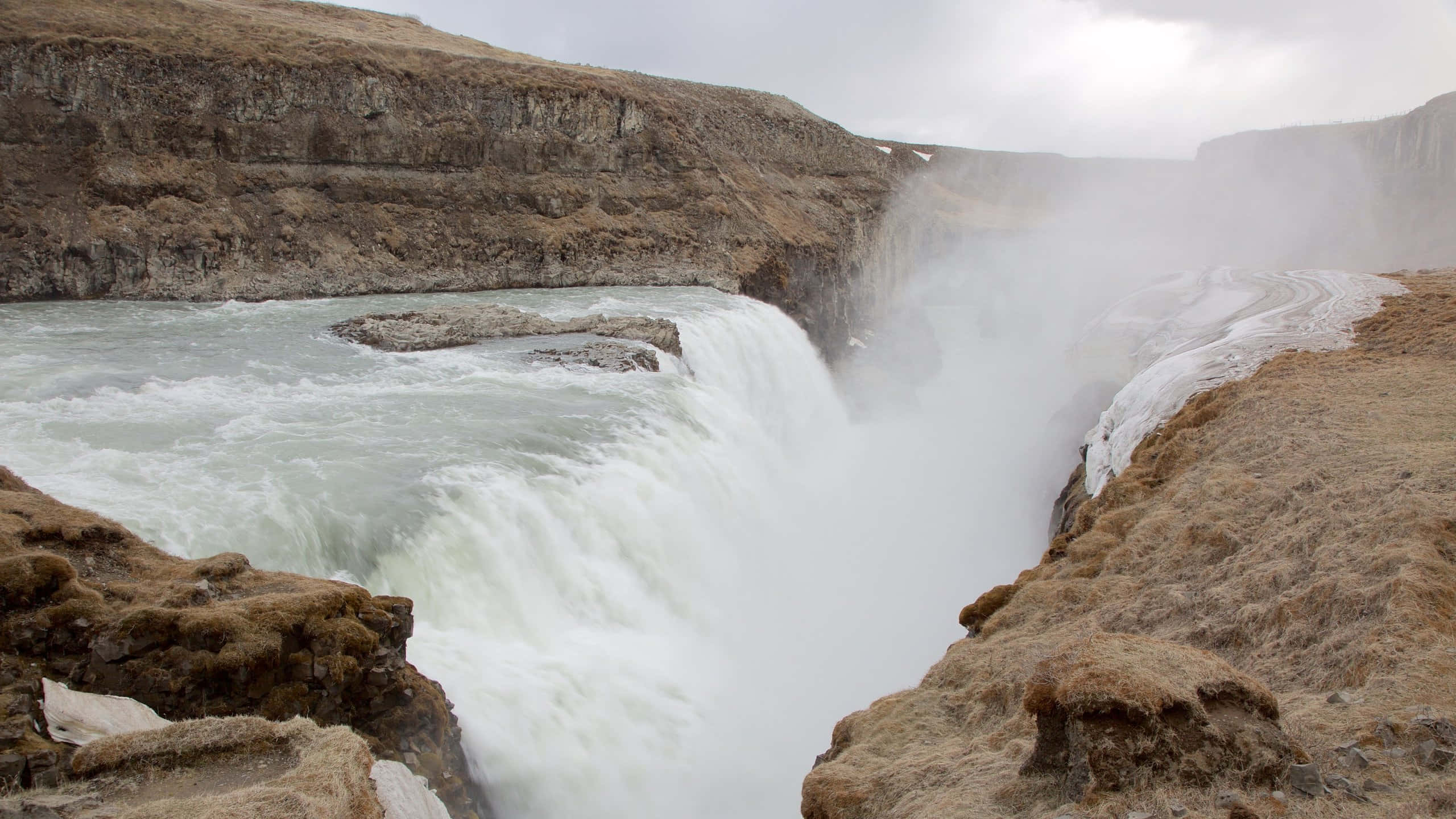 Αχνισμένος Καταρράκτης Gullfoss στη Νοτιοδυτική Ισλανδία Ταπετσαρία