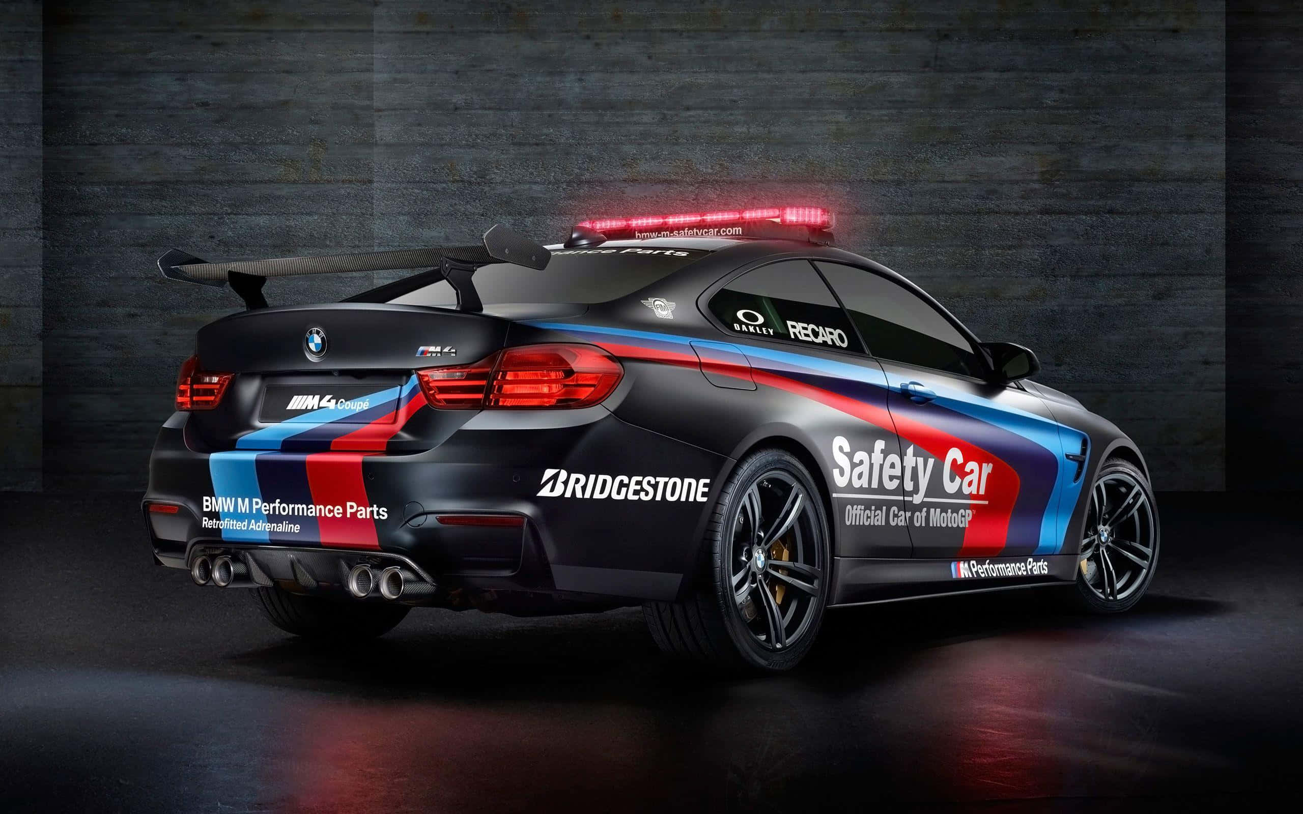 High-Quality Safety Car Image Ταπετσαρία