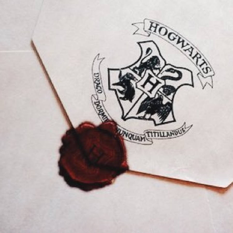 Αισθητικός φάκελος Hogwarts με κόκκινη σφραγίδα Ταπετσαρία
