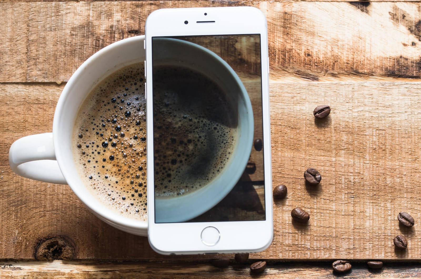 Σκοτεινή λήψη με iPhone 6 Ταπετσαρία