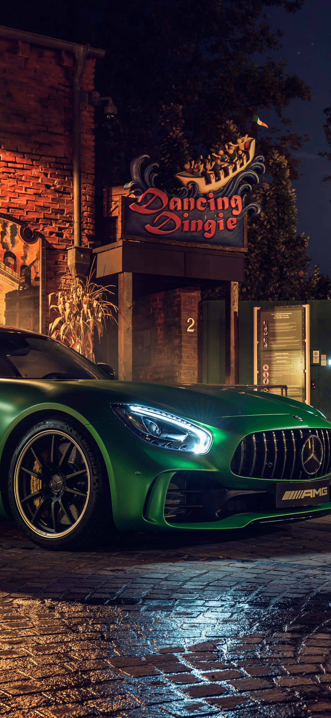 Φόντο iPhone X Amg Gt-r & Πράσινο AMG GT Ταπετσαρία