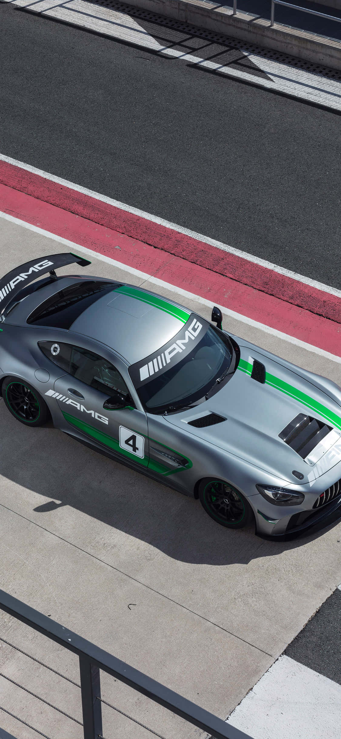 Φόντο iPhone X Amg Gt-r & Mercedes-AMG GT4 Ταπετσαρία