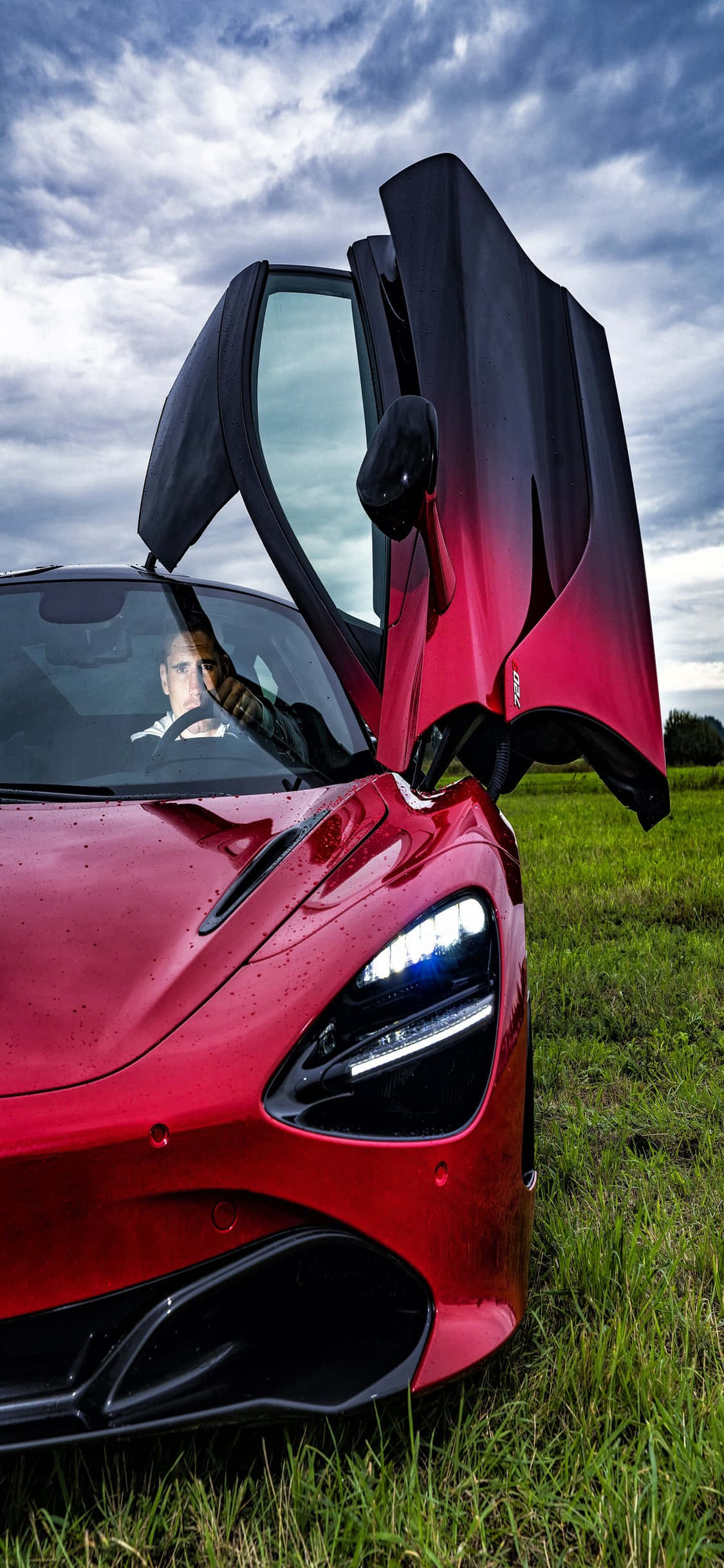 Ταίριαξαν! Το iPhone X και το McLaren 720s. Ταπετσαρία