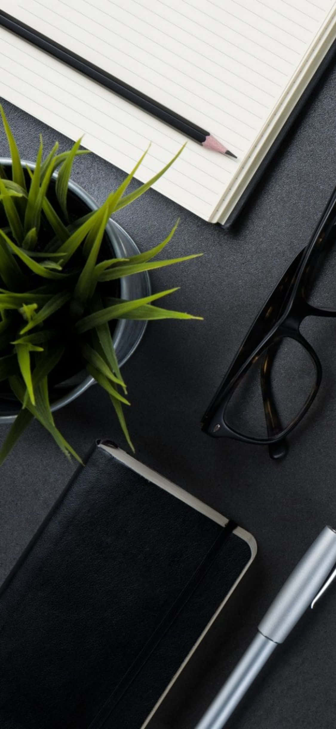Ενισχύστε την παραγωγικότητά σας με το Γραφείο iPhone Xs Ταπετσαρία