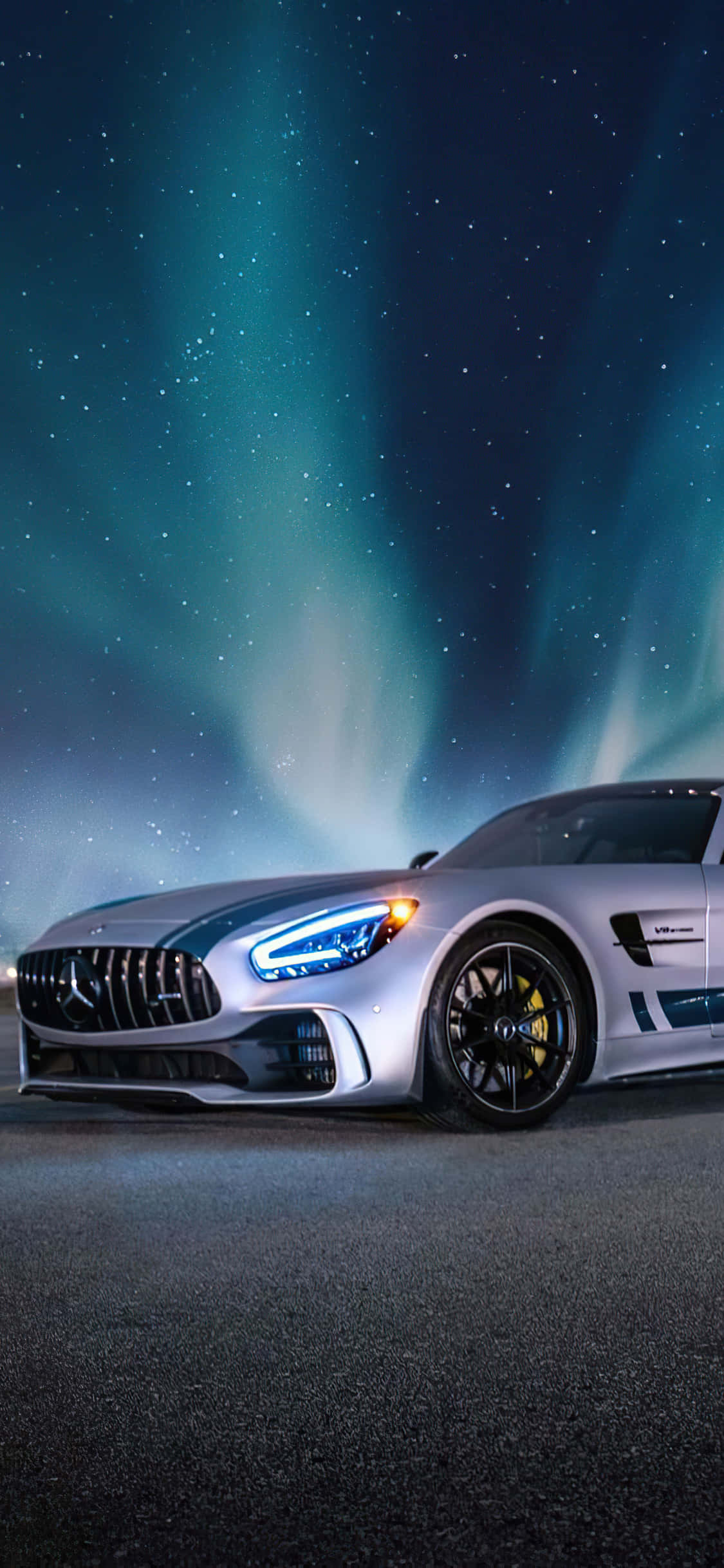 Ασημί φόντο iPhone Xs Mercedes Amg Βόρειο Σέλας Ταπετσαρία