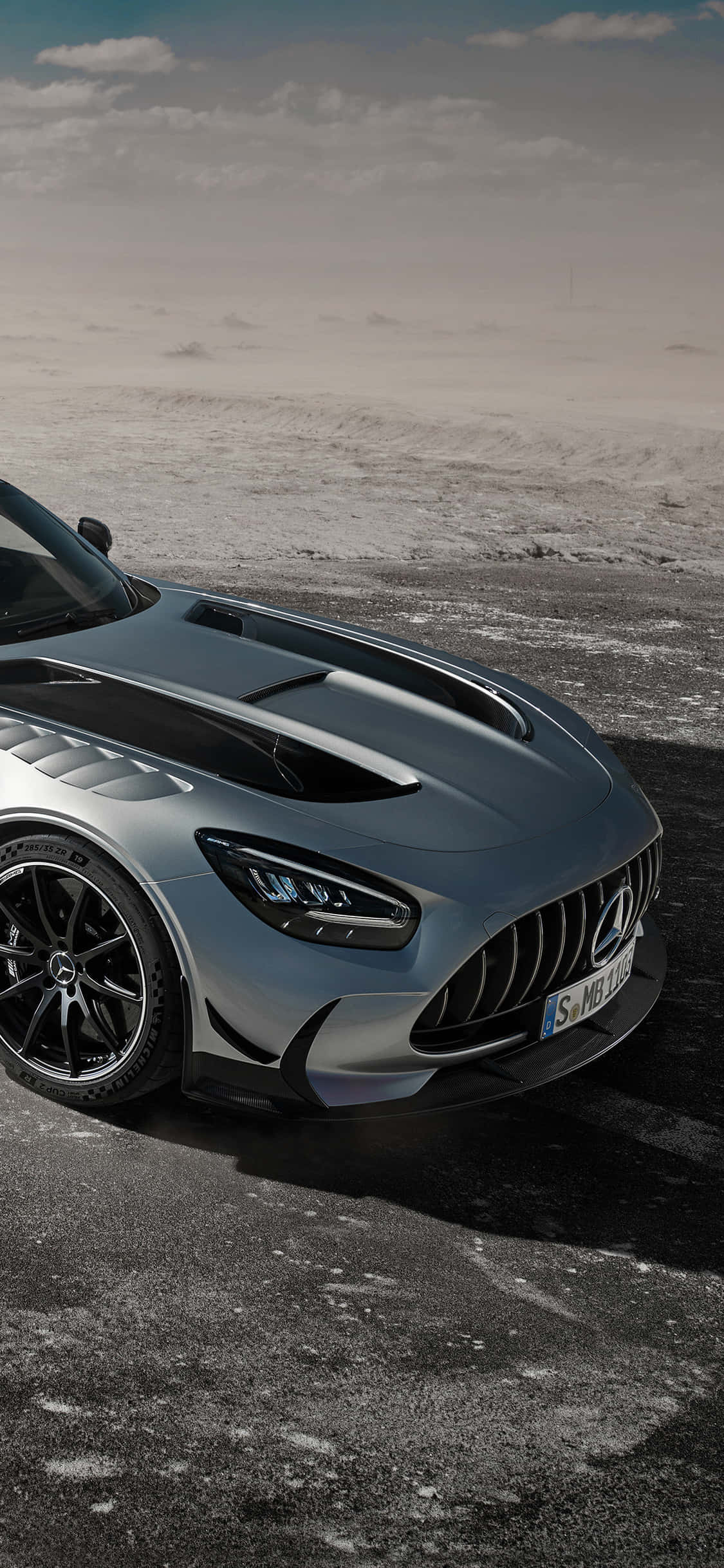 Ασημί φόντο iPhone Xs Mercedes Amg Ταπετσαρία