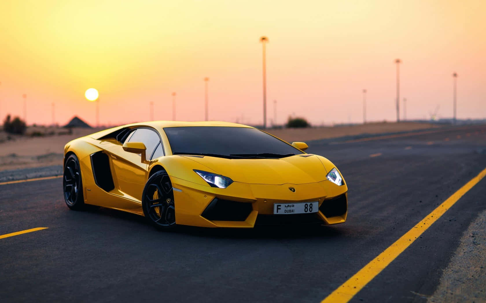 Βιώστε τη δύναμη της απόδοσης της Lamborghini Ταπετσαρία