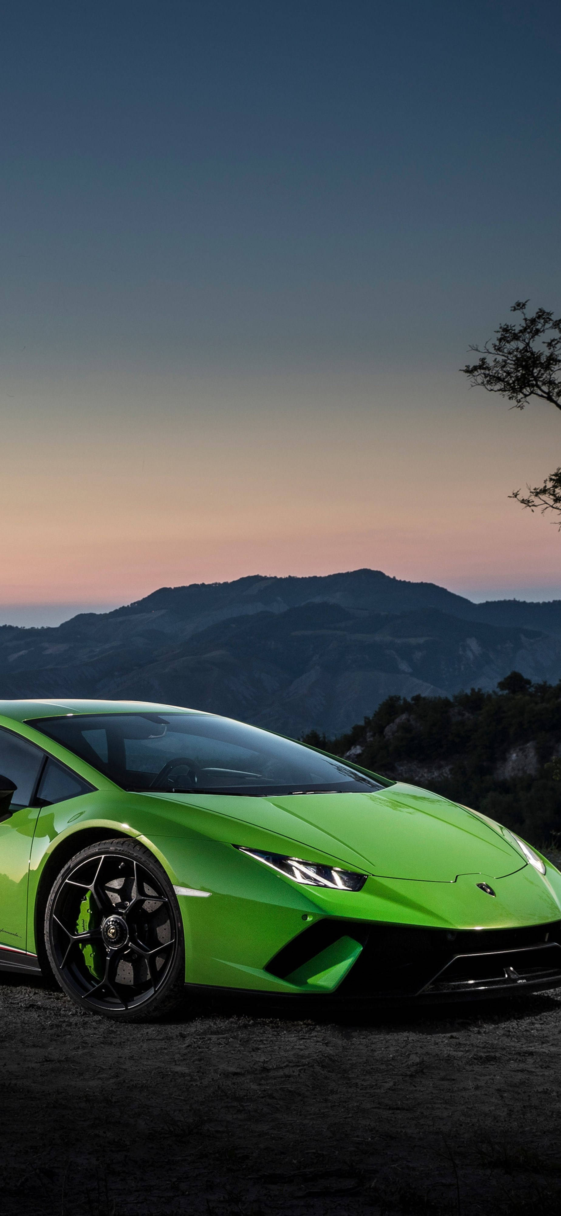 Ζήστε την πολυτέλεια μιας Lamborghini με τη δύναμη ενός iPhone! Ταπετσαρία