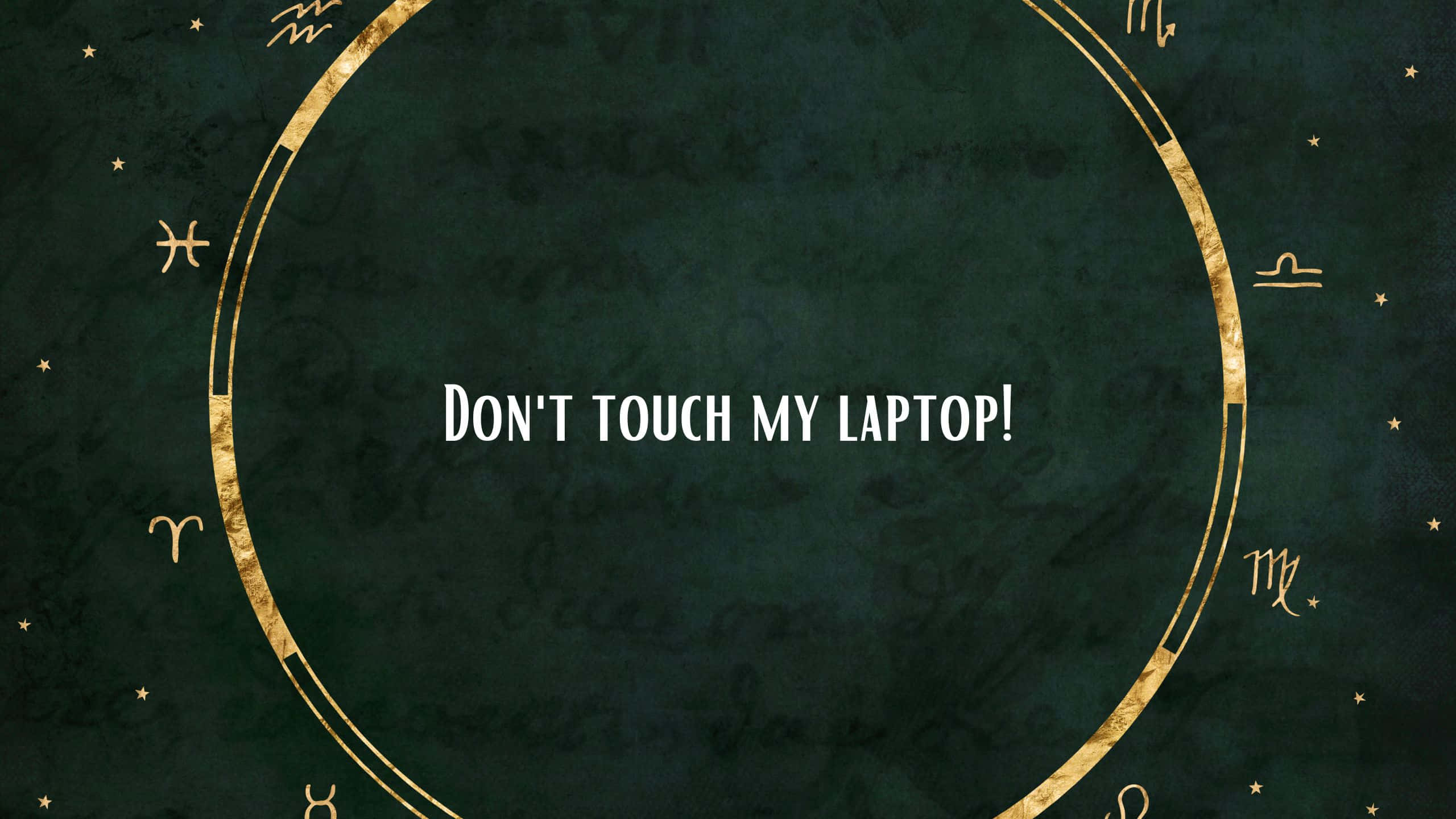 Μην Αγγίζεις το Laptop μου Χρυσός Ζωδιακός Τροχός Ταπετσαρία