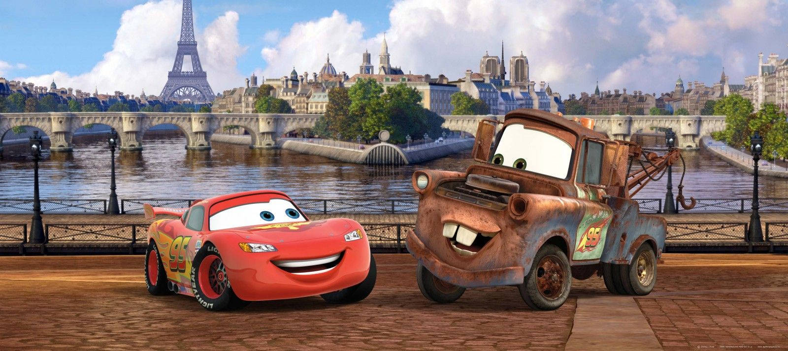 Lightning και Mater στο Παρίσι Cars 2 Ταπετσαρία