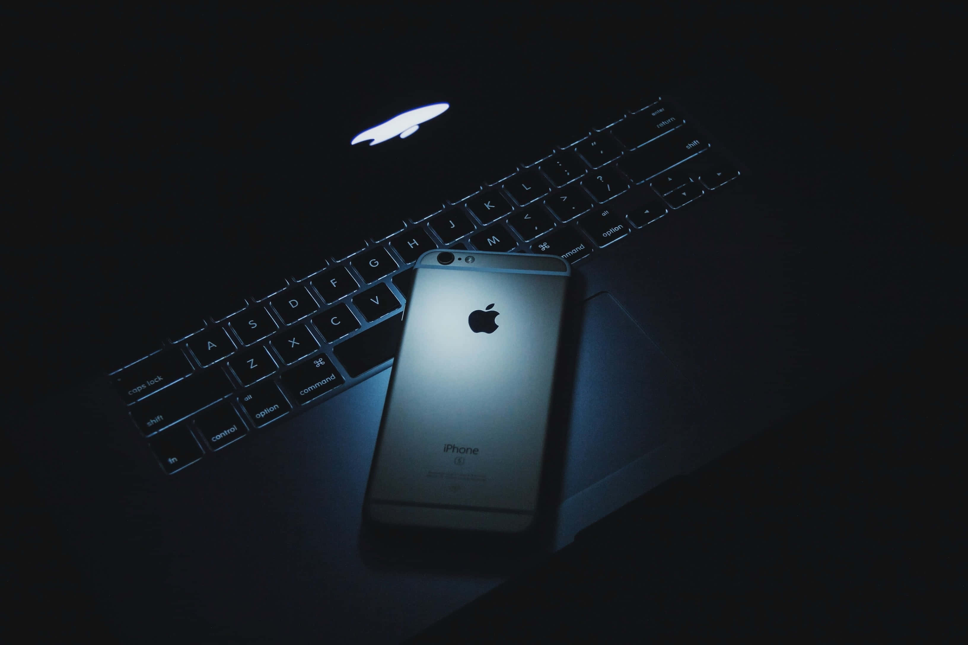 Απολαύστε άνετη χρήση MacBook Ταπετσαρία