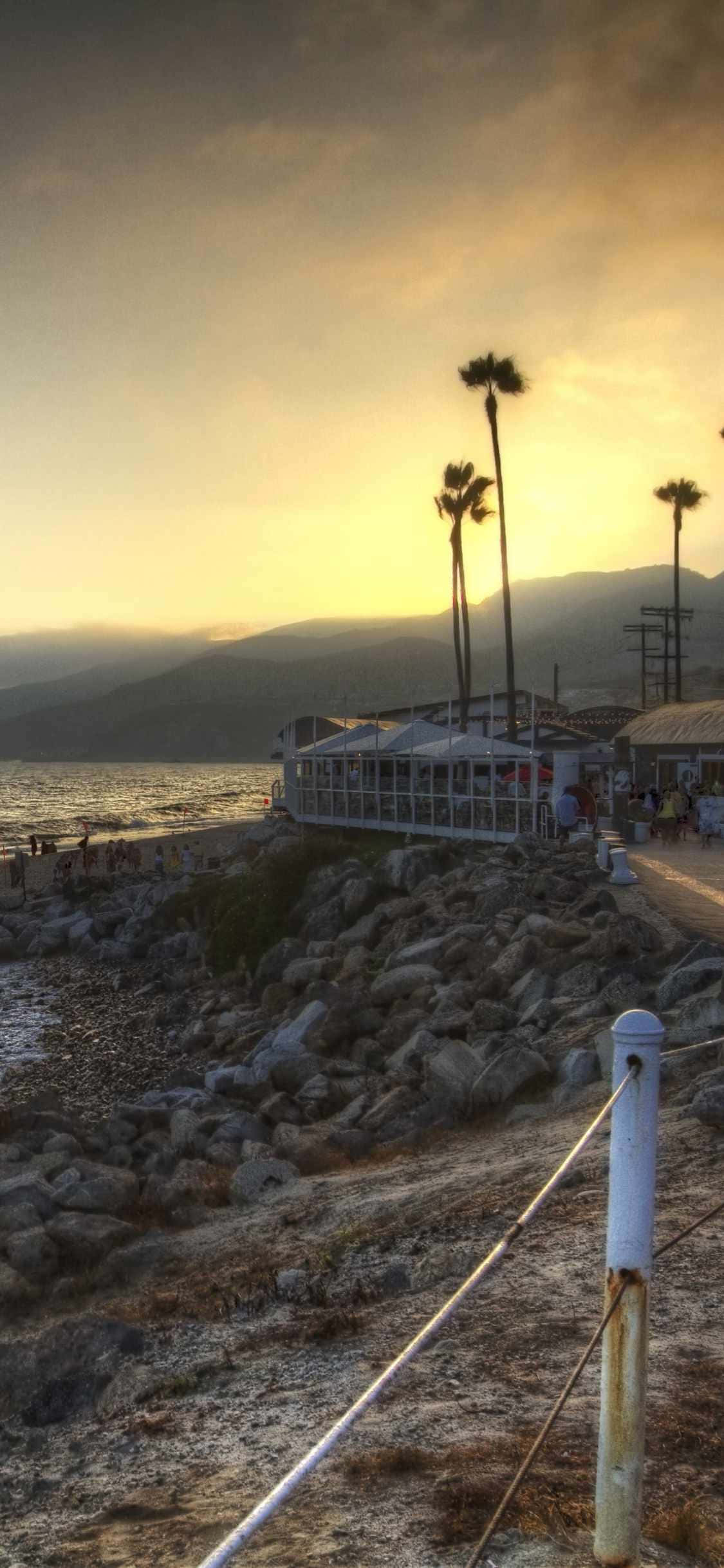 Απολαύστε το εντυπωσιακό τοπίο του Malibu Ταπετσαρία