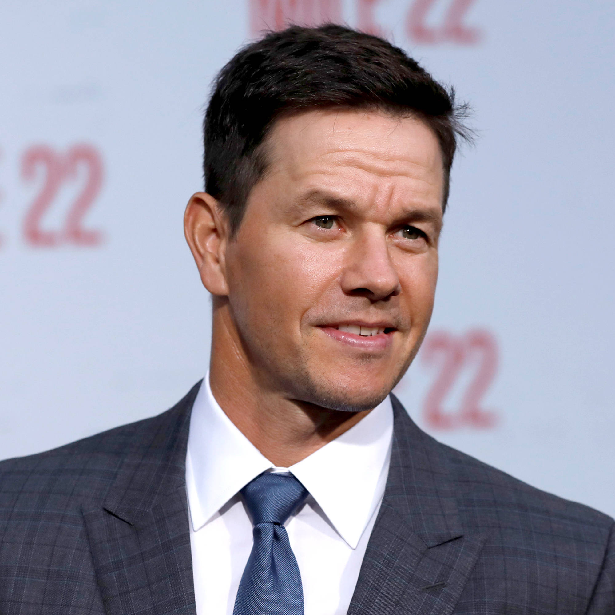 Mark Wahlberg με Επίσημη Ενδυμασία Ταπετσαρία