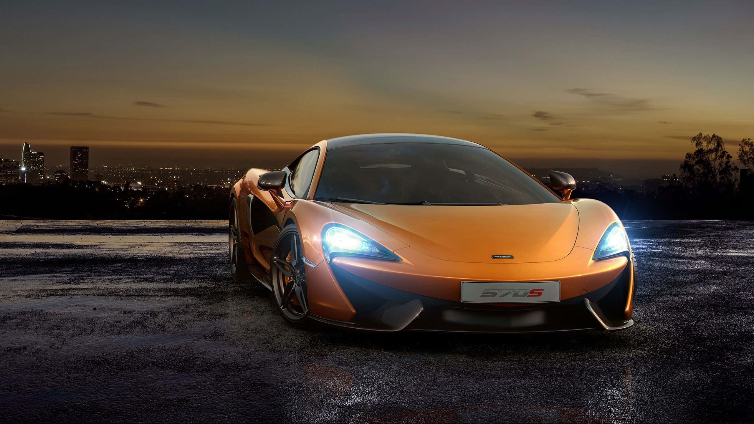 Εικόνα με ένα δροσερό κίτρινο αυτοκίνητο McLaren Ταπετσαρία