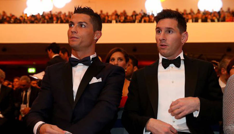 Messi και Ronaldo καθιστοί 4K Ταπετσαρία