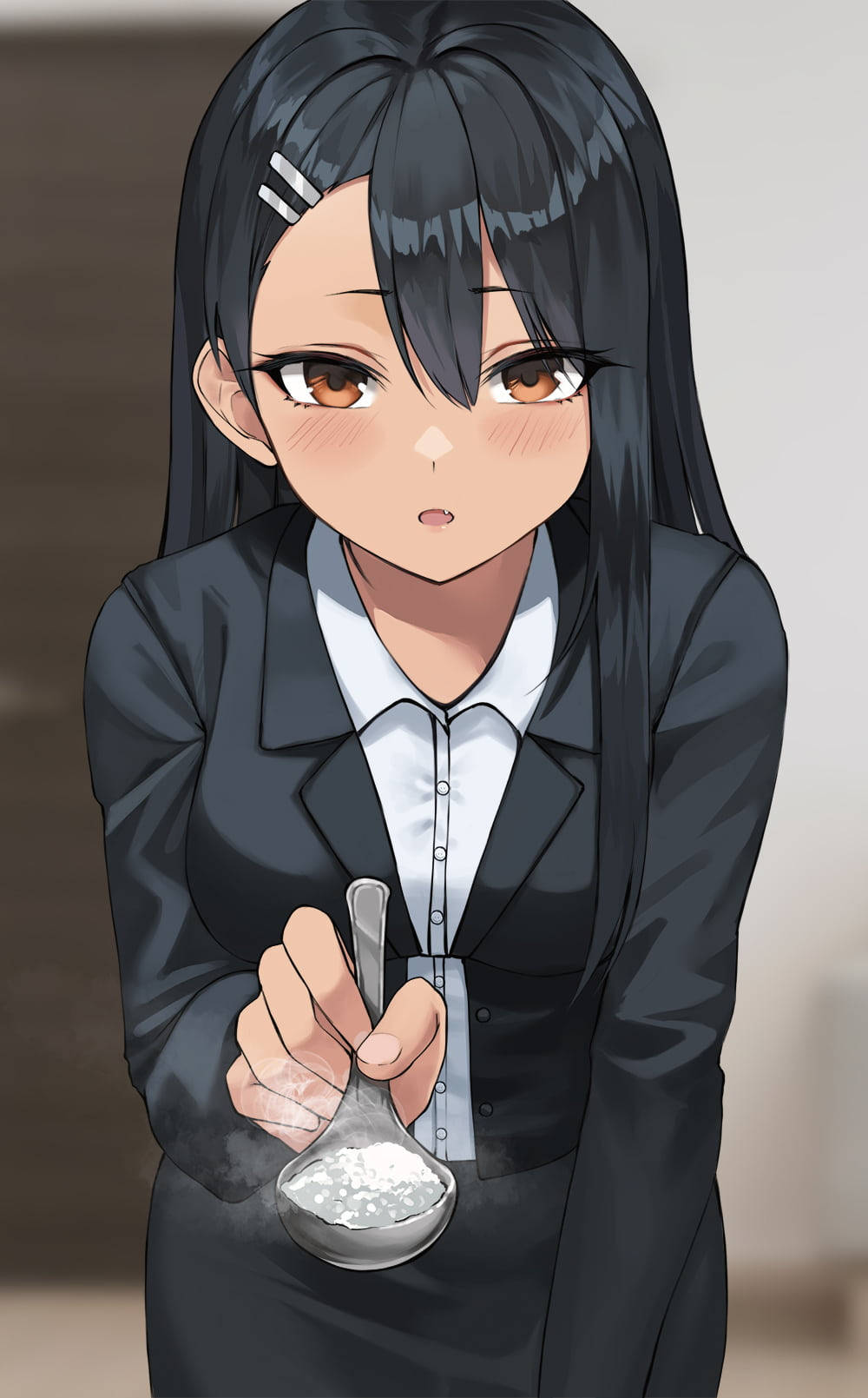 Nagatoro με Μαύρο Κοστούμι Ταπετσαρία