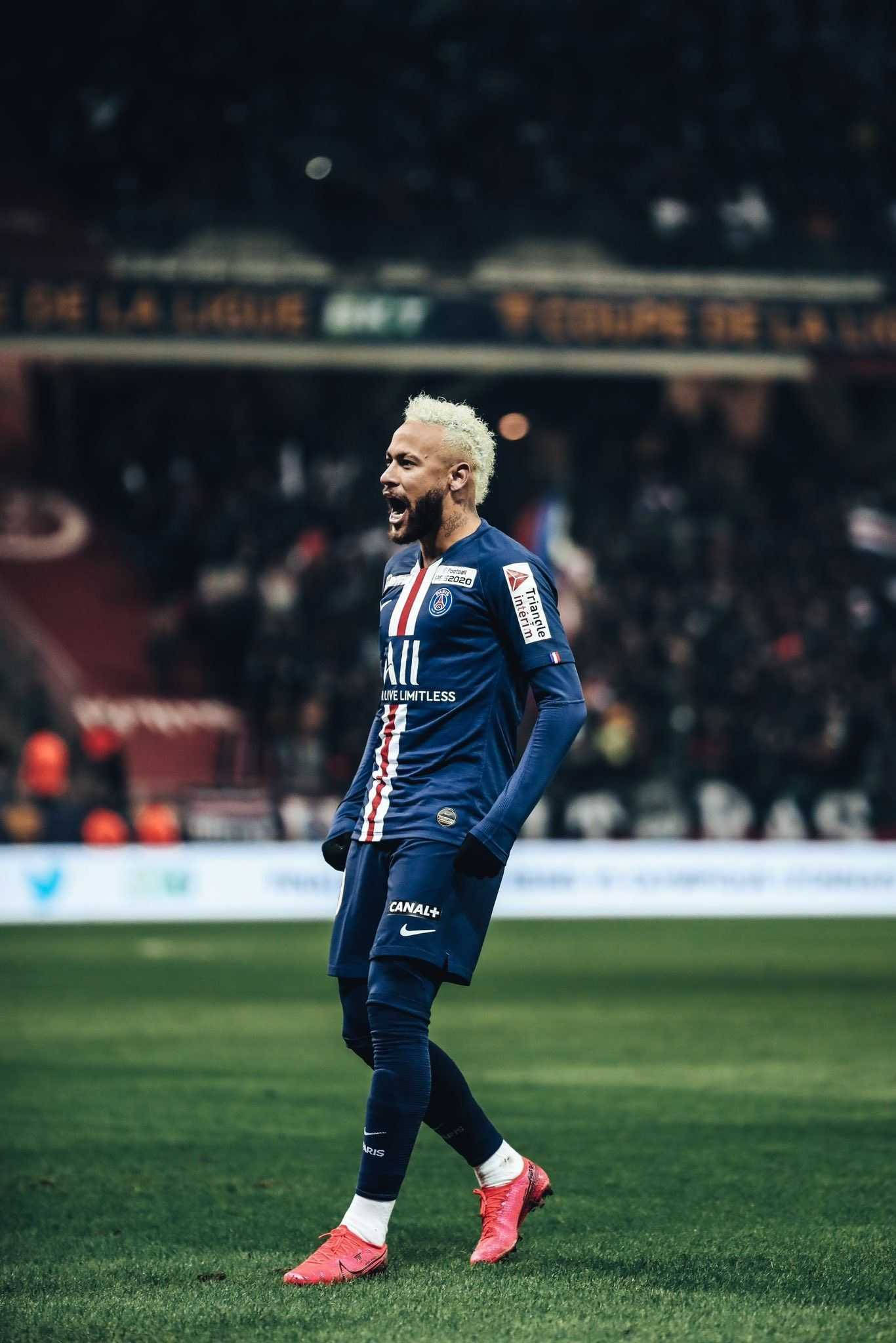 Neymar Jr με λευκασμένα μαλλιά Ταπετσαρία