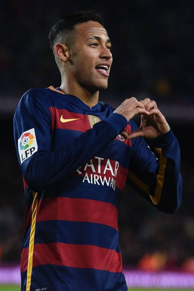 Ο Neymar Ξεπερνά Αντιπάλους με το Σύμβολο Καρδιάς-Χεριού Ταπετσαρία