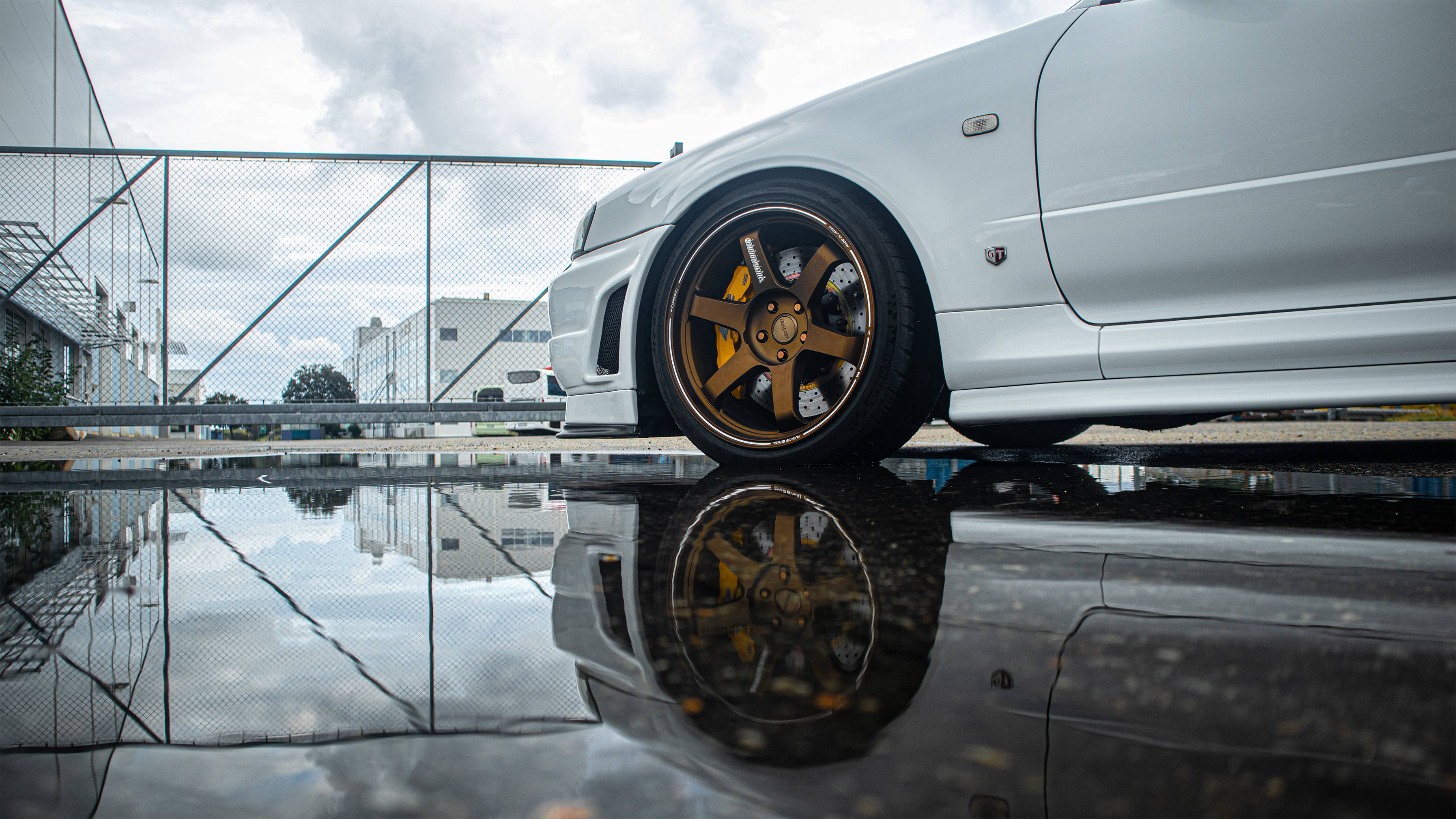Τροχός Nissan Skyline GTR R34 Ταπετσαρία