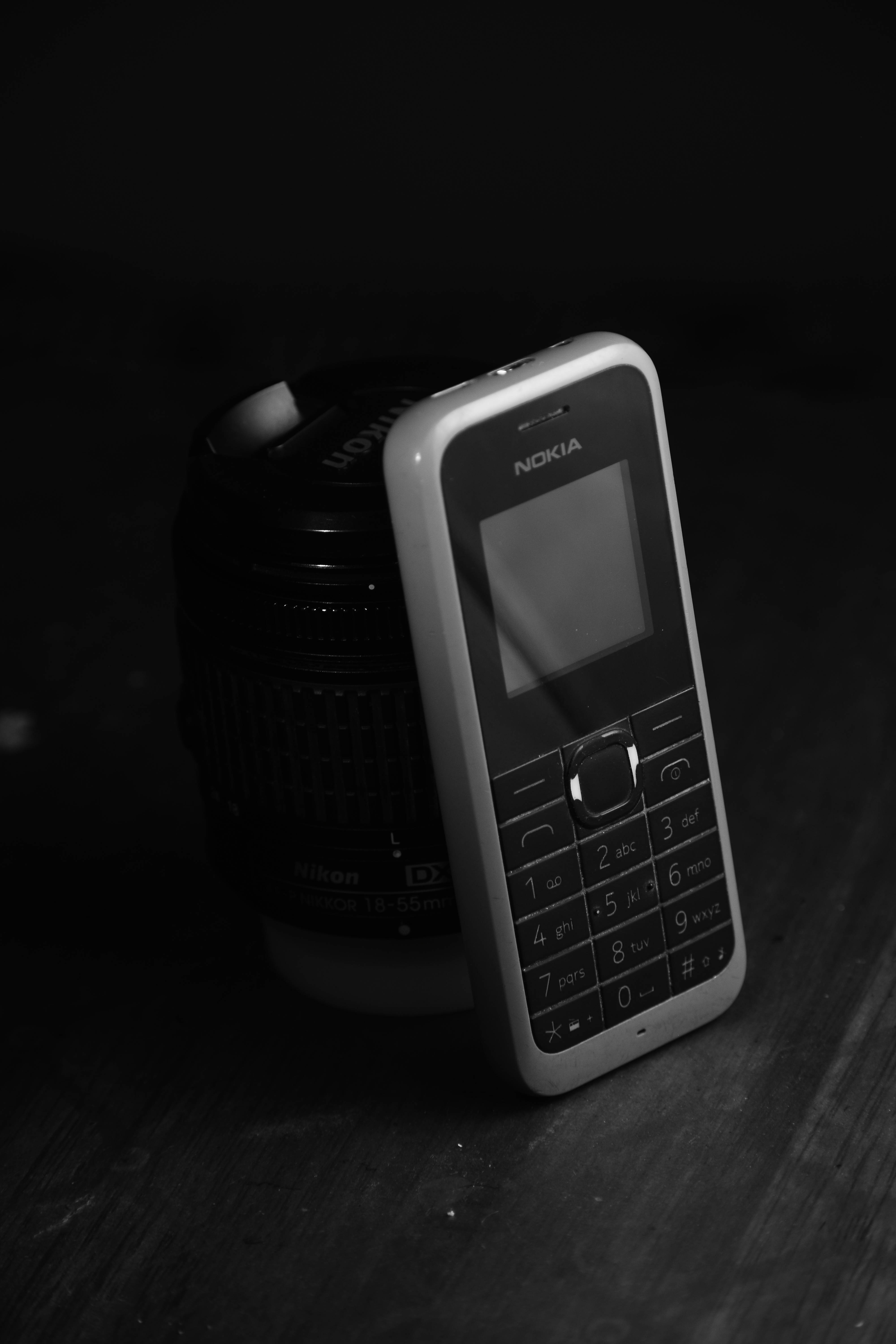 Μαύρο και γκρι Nokia 105 Ταπετσαρία