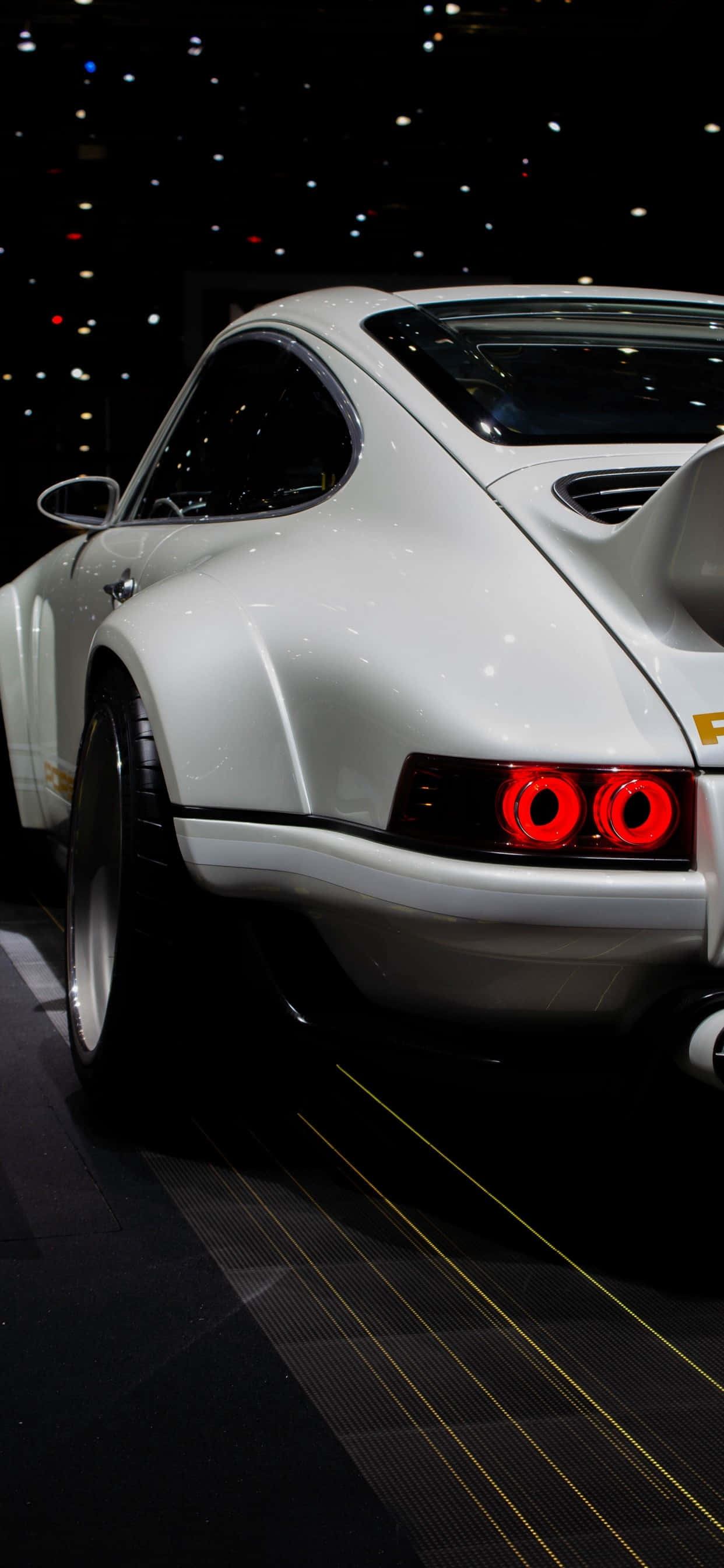 Ταχύτητα και Συγκίνηση του Project Cars 2 σε ένα iPhone Xs Max Ταπετσαρία