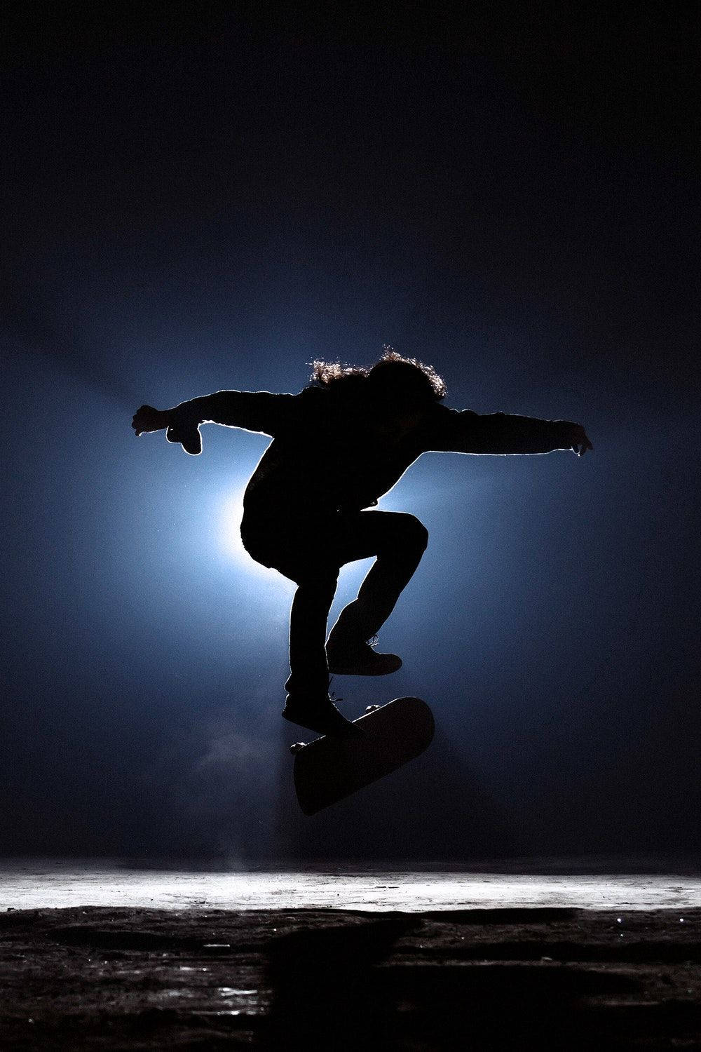 Σιλουέτα skateboard σε κινητό με αθλητικό θέμα Ταπετσαρία