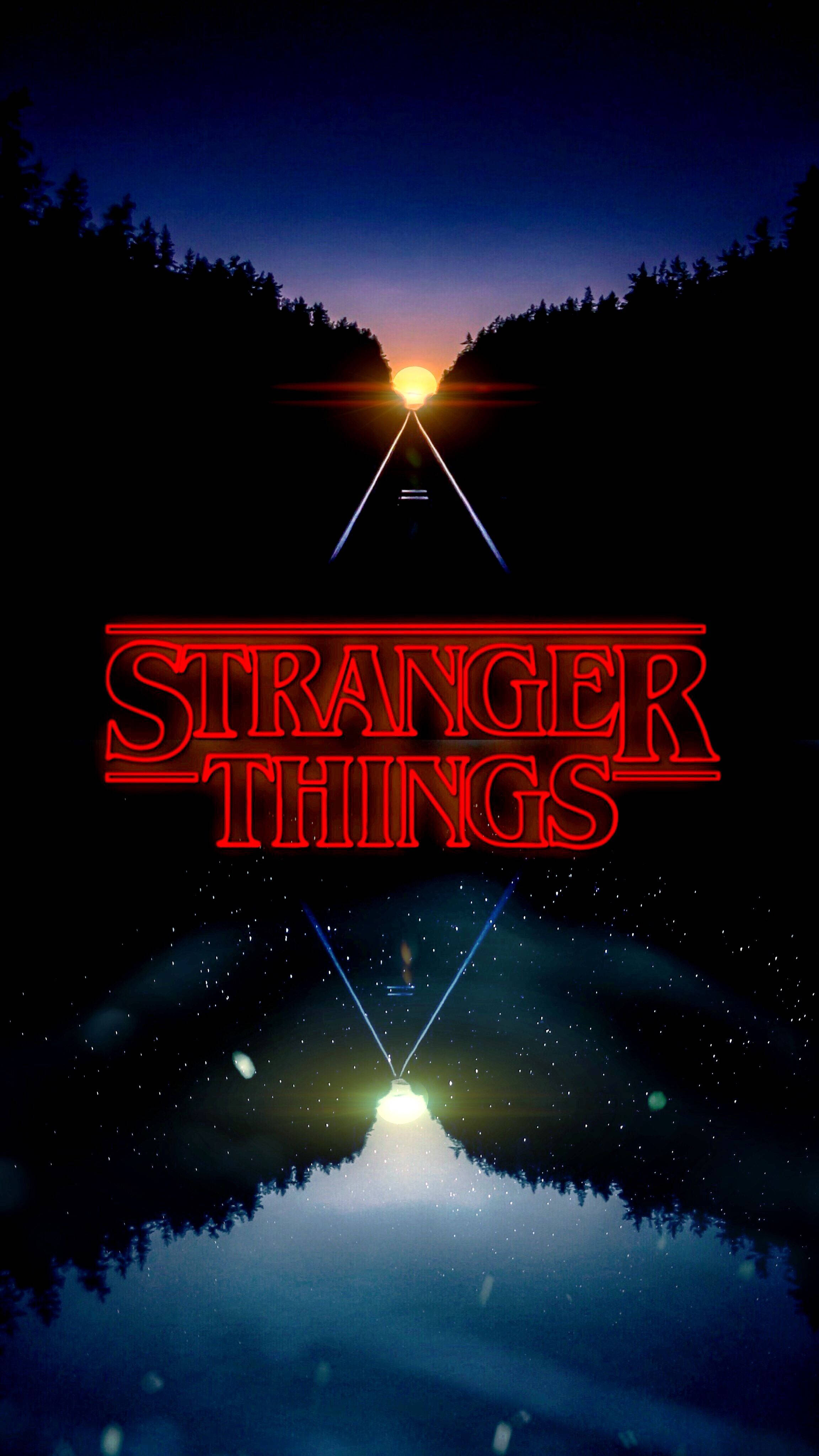 Γλυκιά Σιλουέτα Σκοτεινού Δάσους Stranger Things Ταπετσαρία