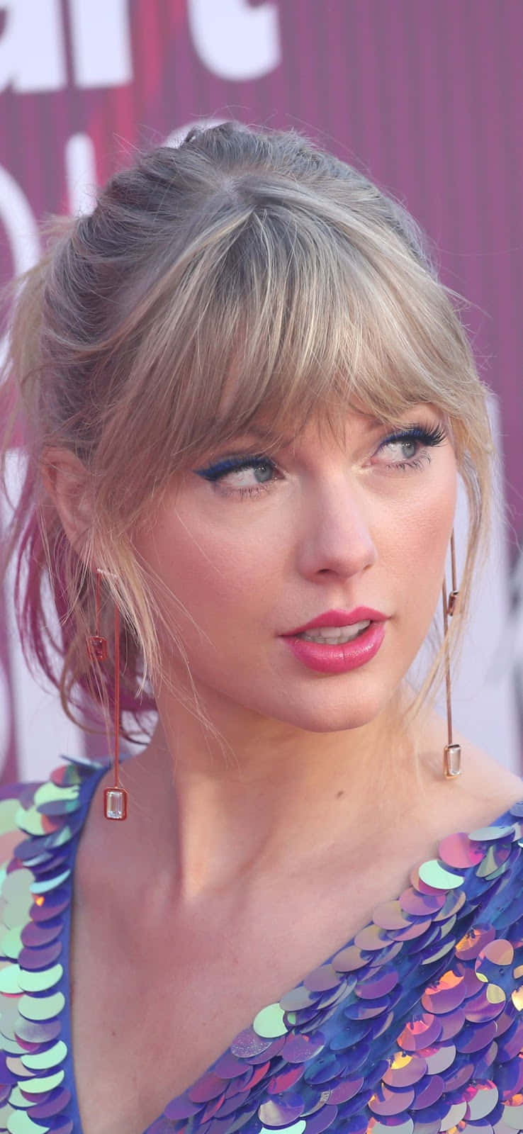 Η Taylor Swift στην κορυφή του κόσμου! Ταπετσαρία